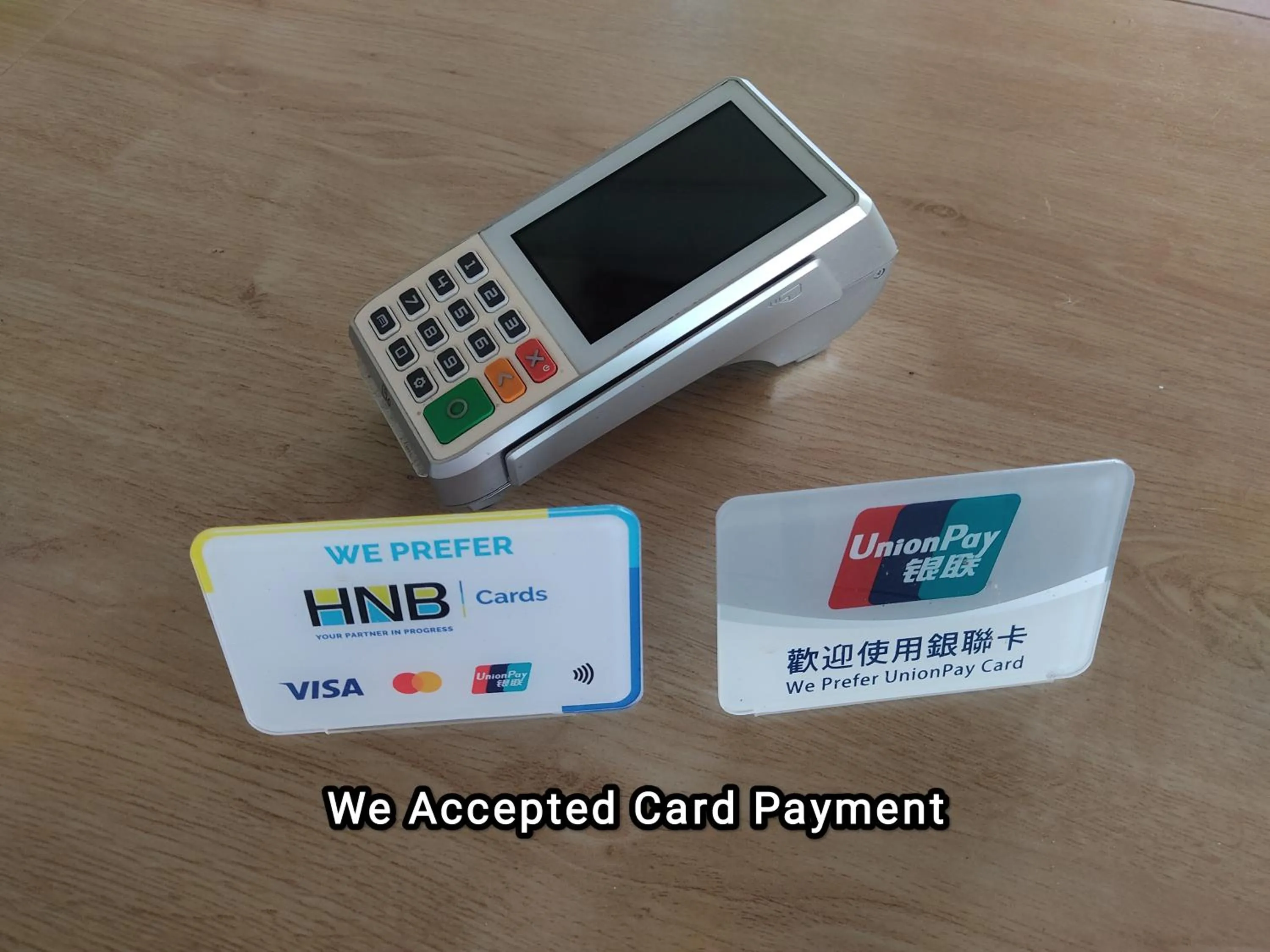 Property building in Lake View Cottage