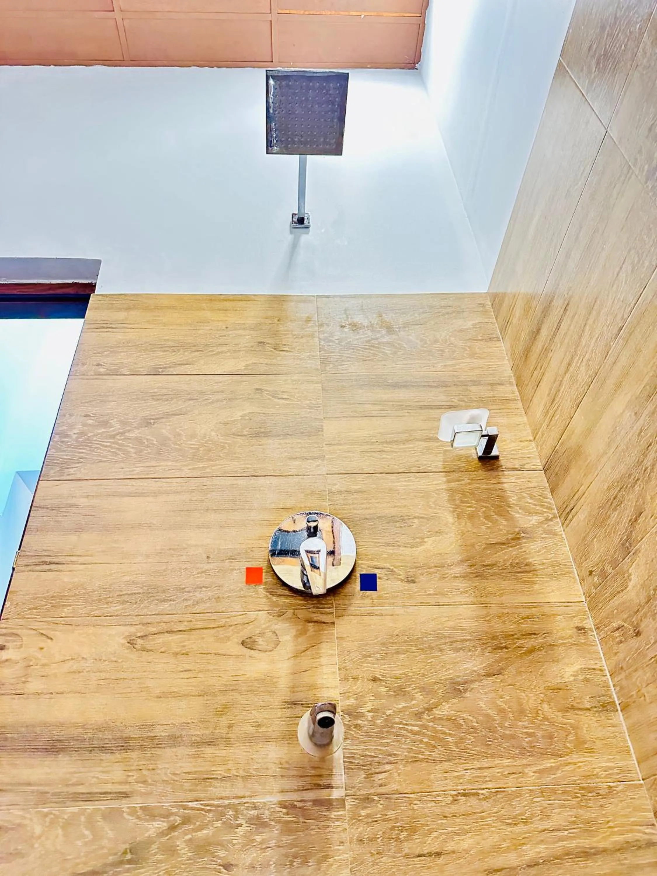 Shower in Lake View Cottage