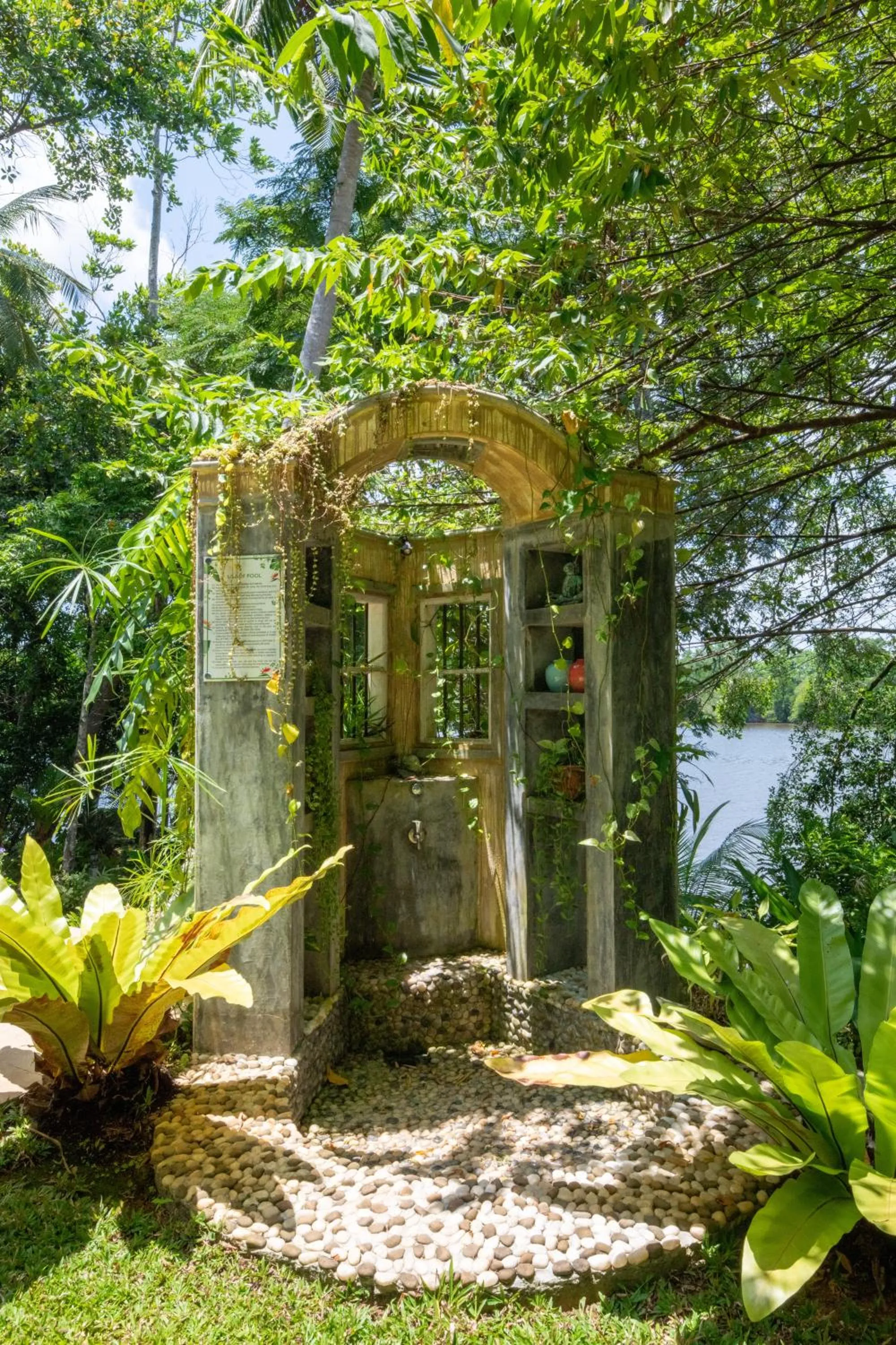 Garden in Villa Birdlake