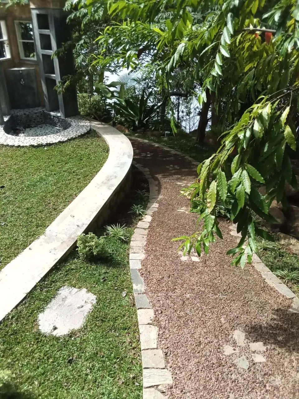 Garden in Villa Birdlake