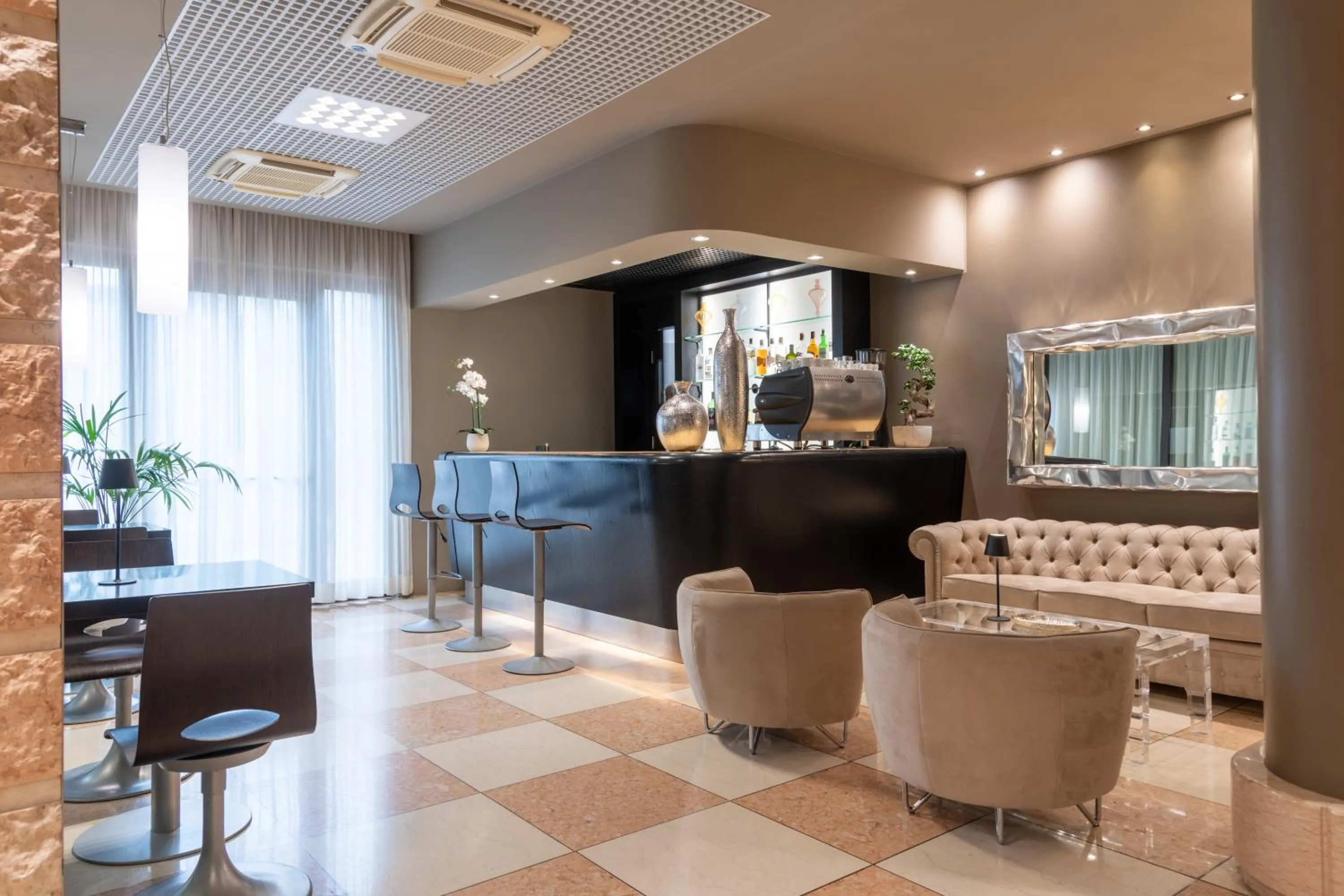 Lounge or bar in Hotel Palace Verona