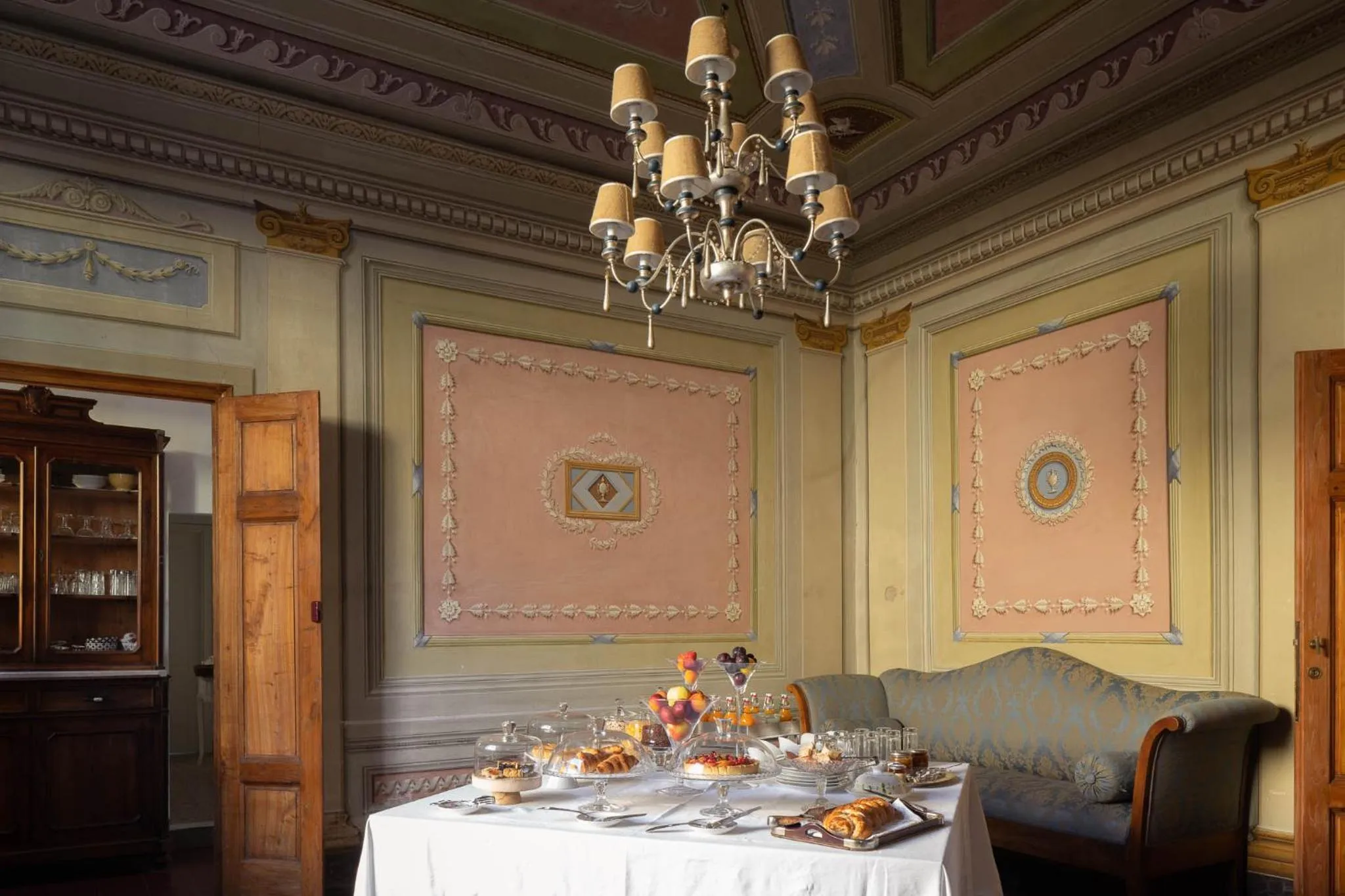 Breakfast, Restaurant/Places to Eat in Le Farnete