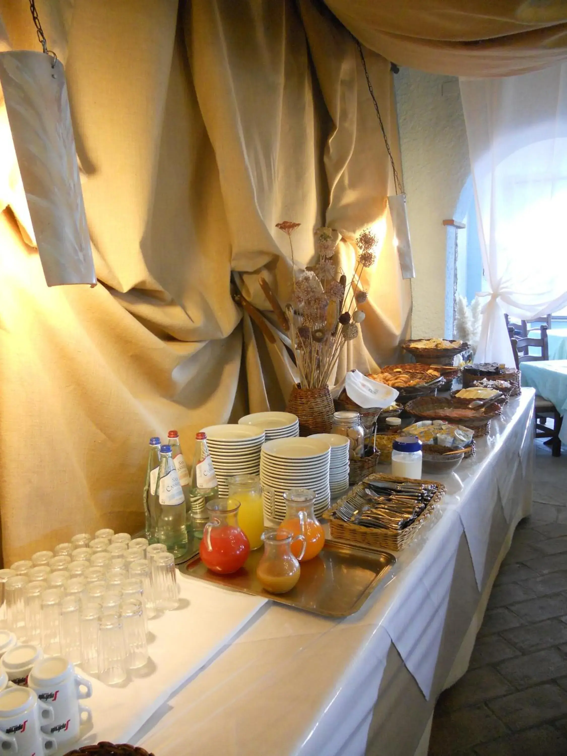 Breakfast in Hotel Cavalieri Breakfast in Hotel Cavalieri