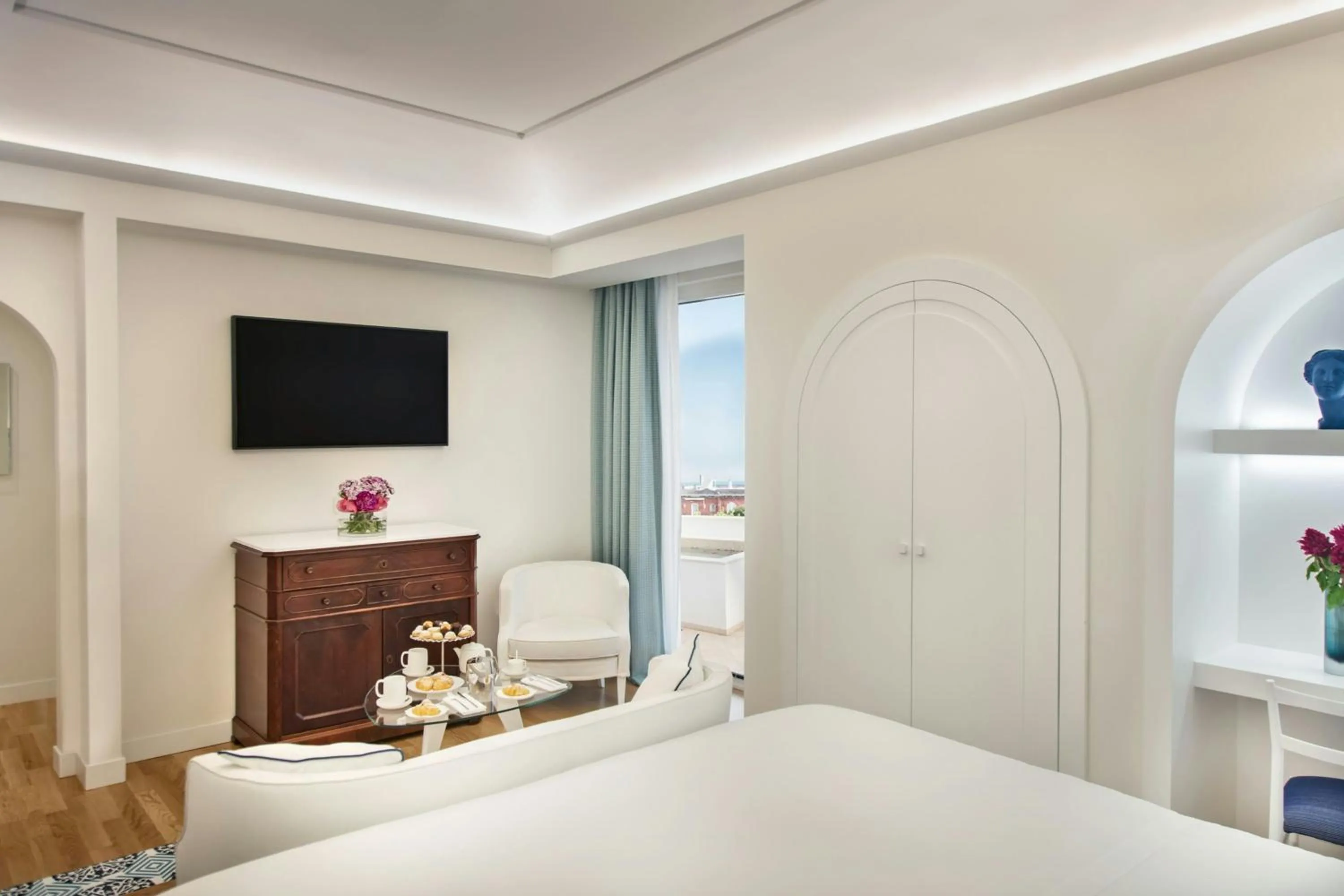 Bedroom, Bed in Pazziella, a Luxury Collection Hotel, Capri