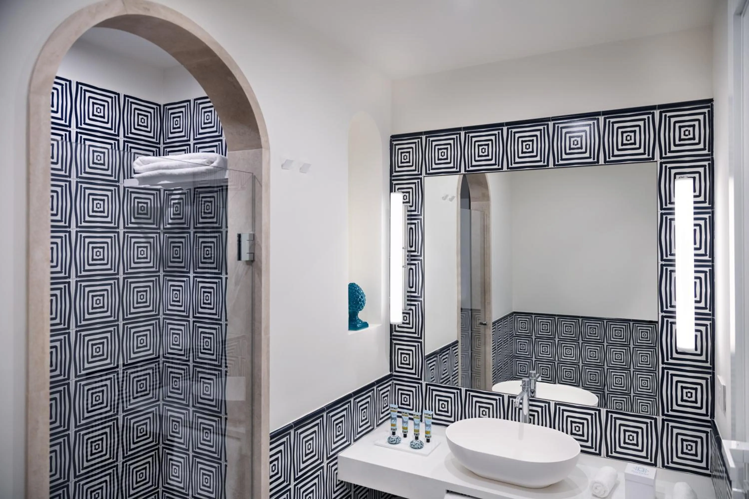 Bathroom in Pazziella Garden & Suites