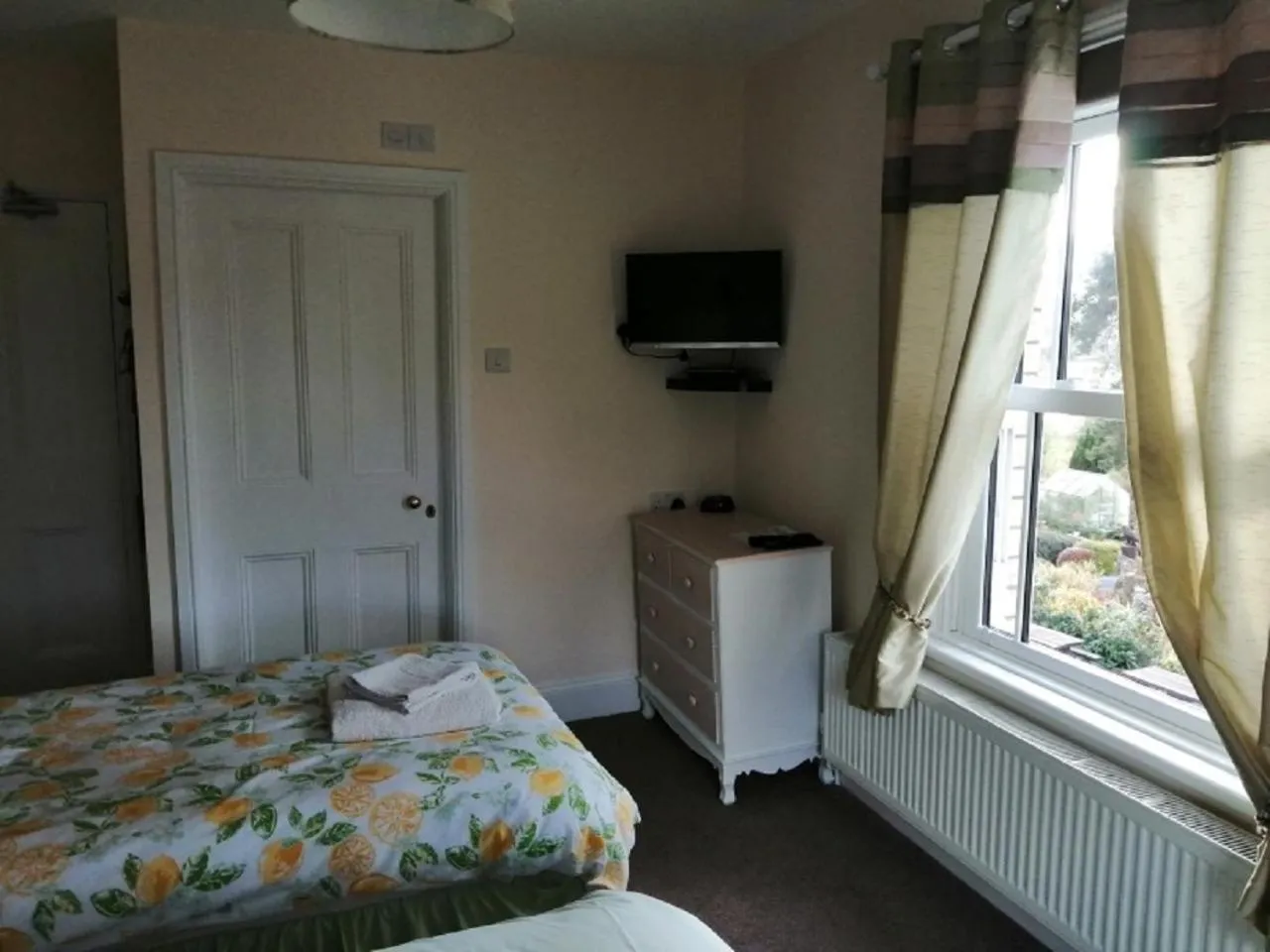 Bedroom, Bed in Lion Hotel