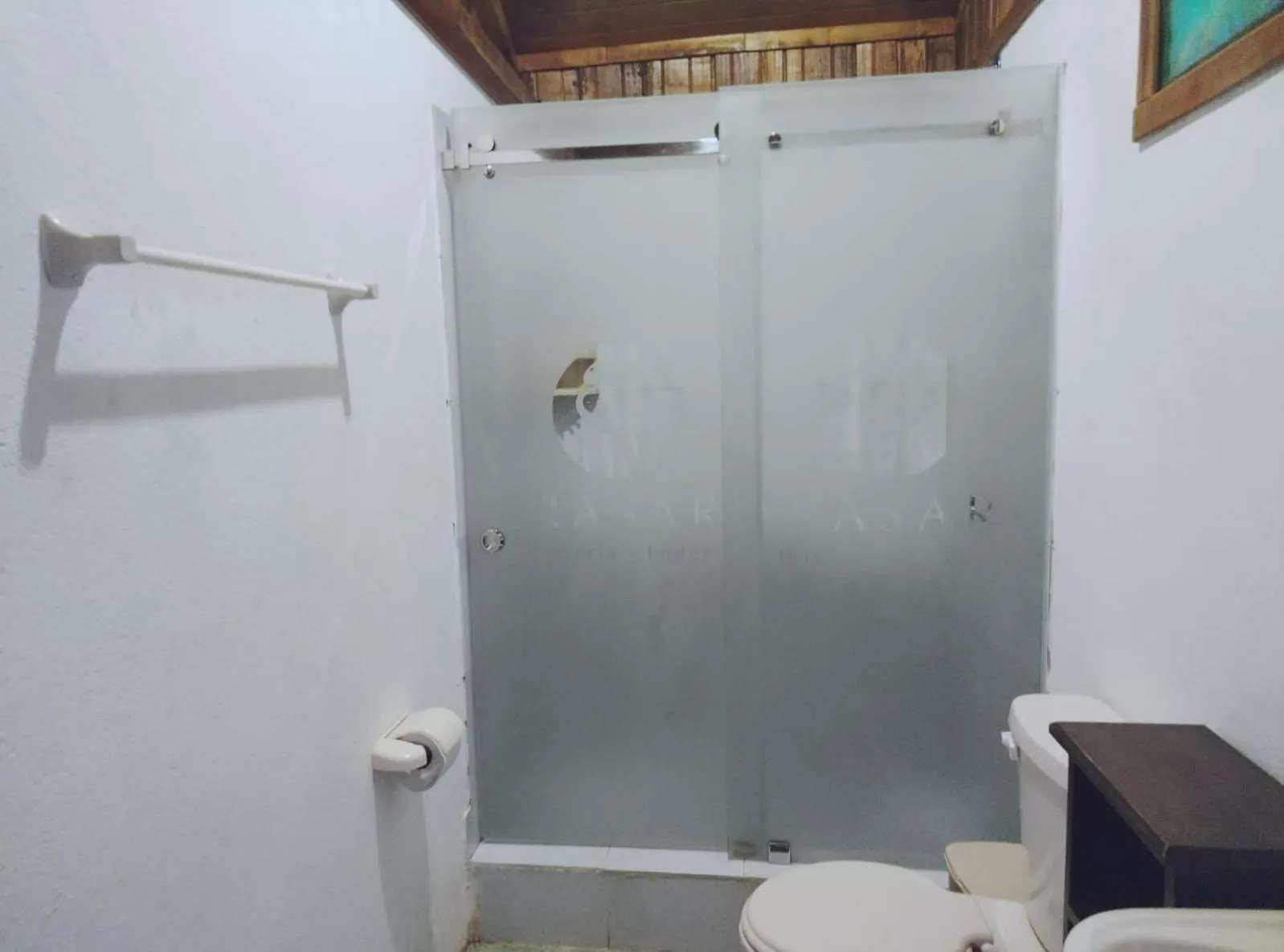 Shower in Hostería Arasari
