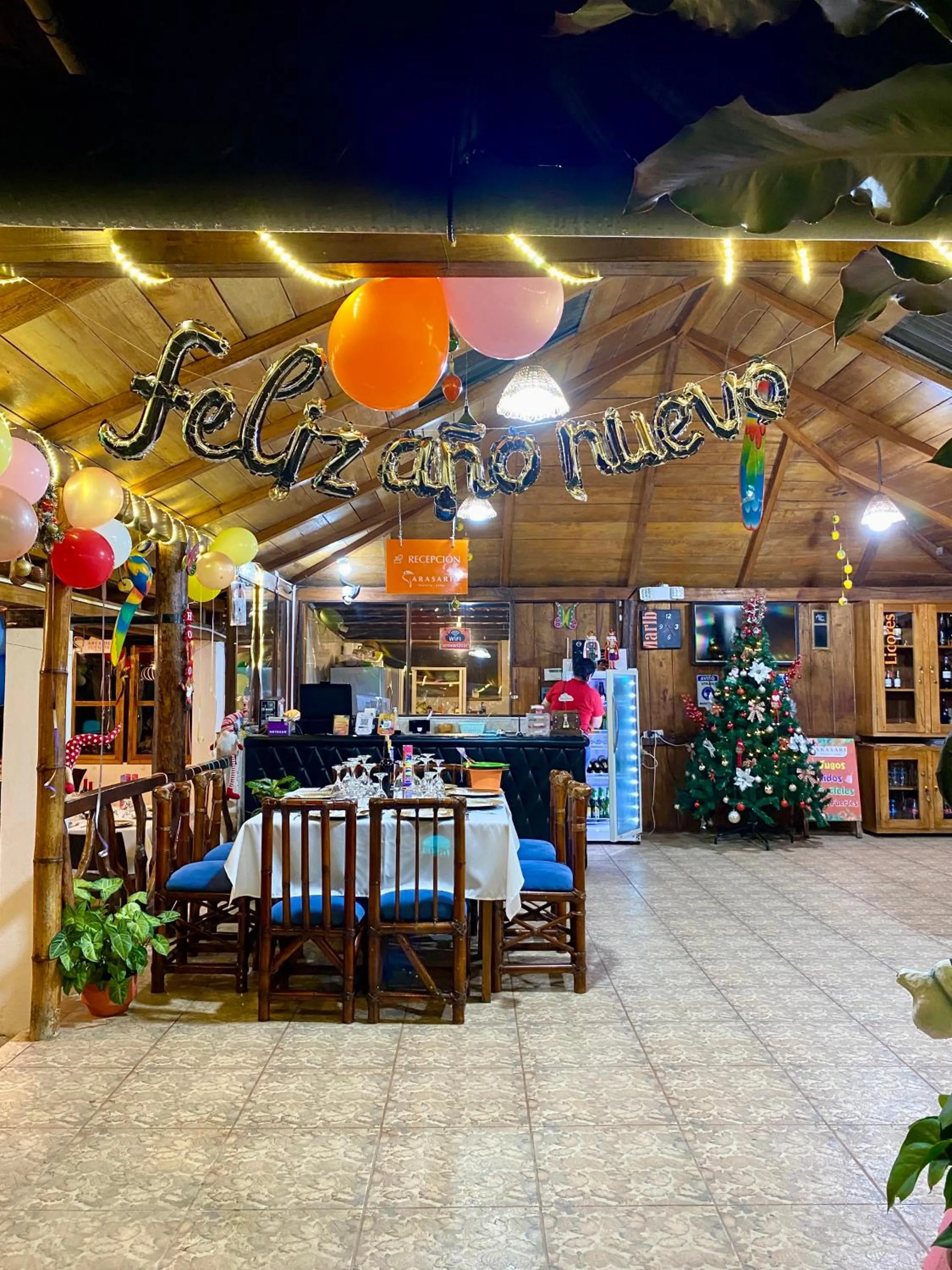 Restaurant/places to eat in Hostería Arasari