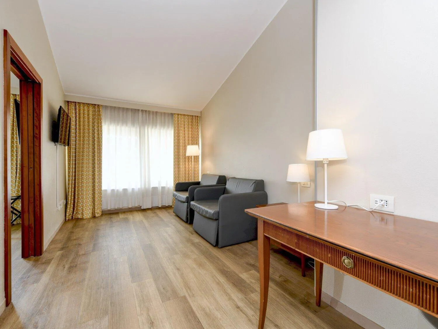 Photo of the whole room in B&B Hotel Affi - Lago di Garda