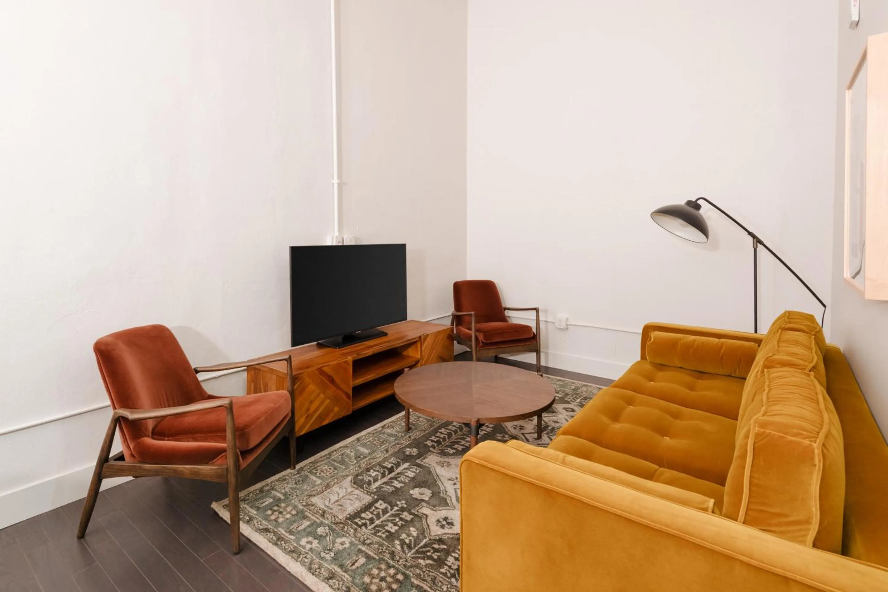 Living room in Sonder The Gallier