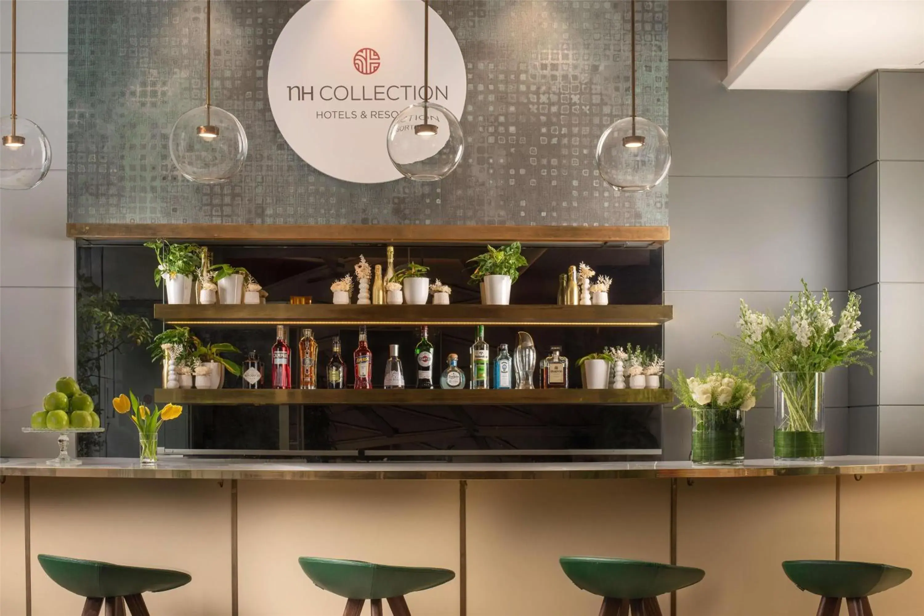 Lounge or bar in NH Collection Porta Nuova Lounge or bar in NH Collection Porta Nuova