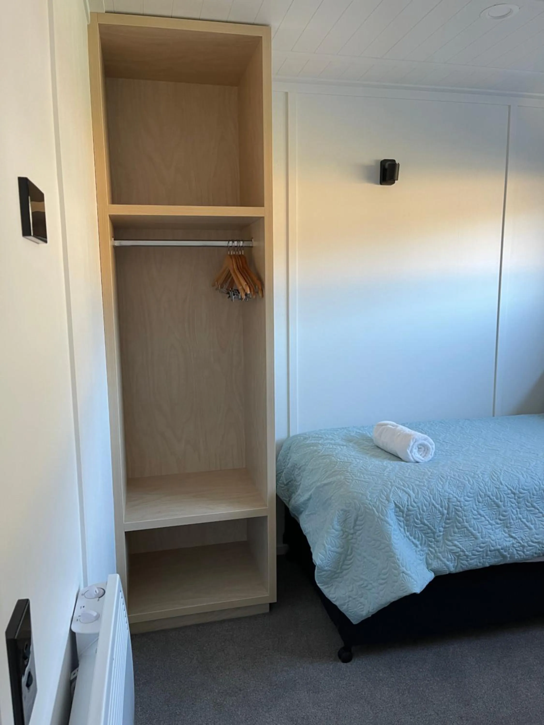 wardrobe in Driftaway Queenstown