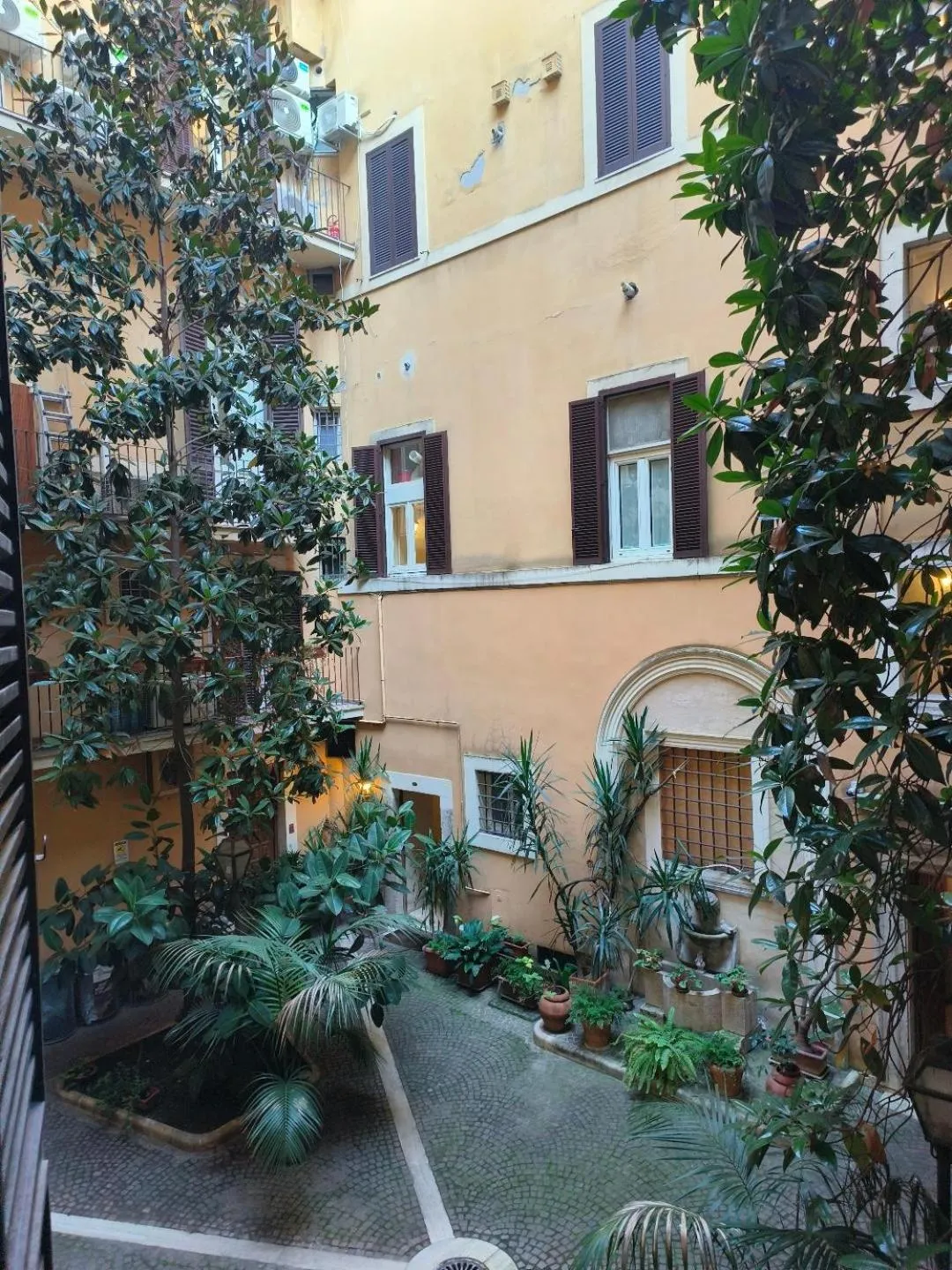 Garden view in Dulcis In Pantheon