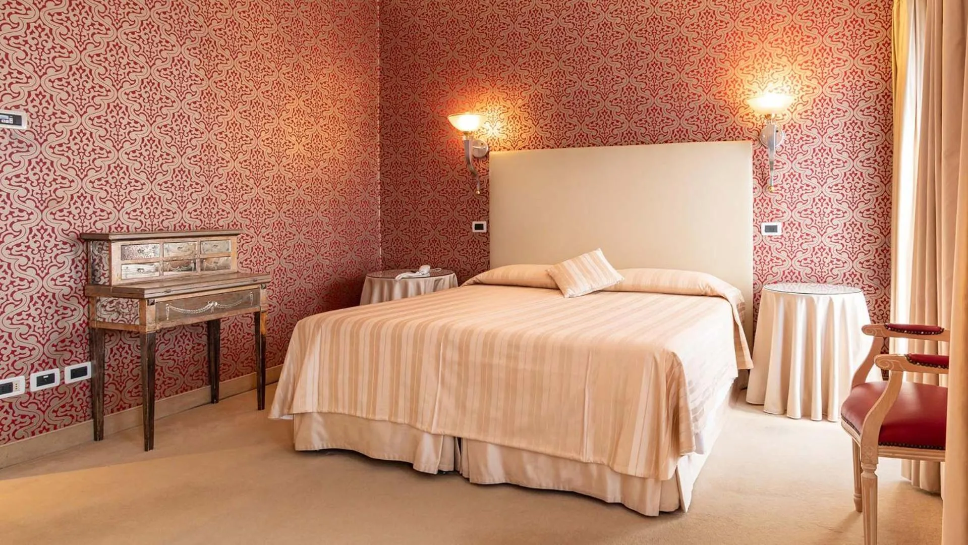 Bed in Hotel Principe