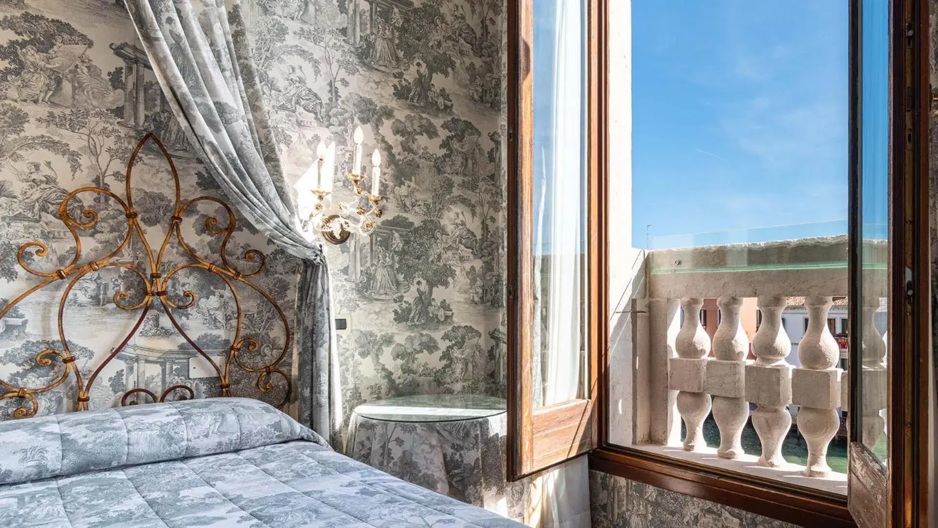 City view, Bed in Hotel Principe City view, Bed in Hotel Principe