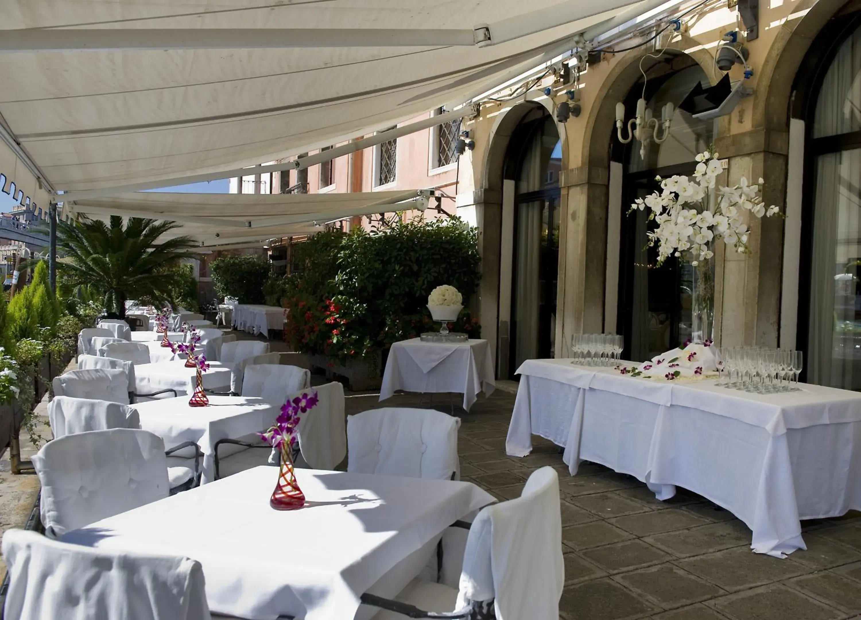 Restaurant/places to eat in Hotel Principe Restaurant/places to eat in Hotel Principe