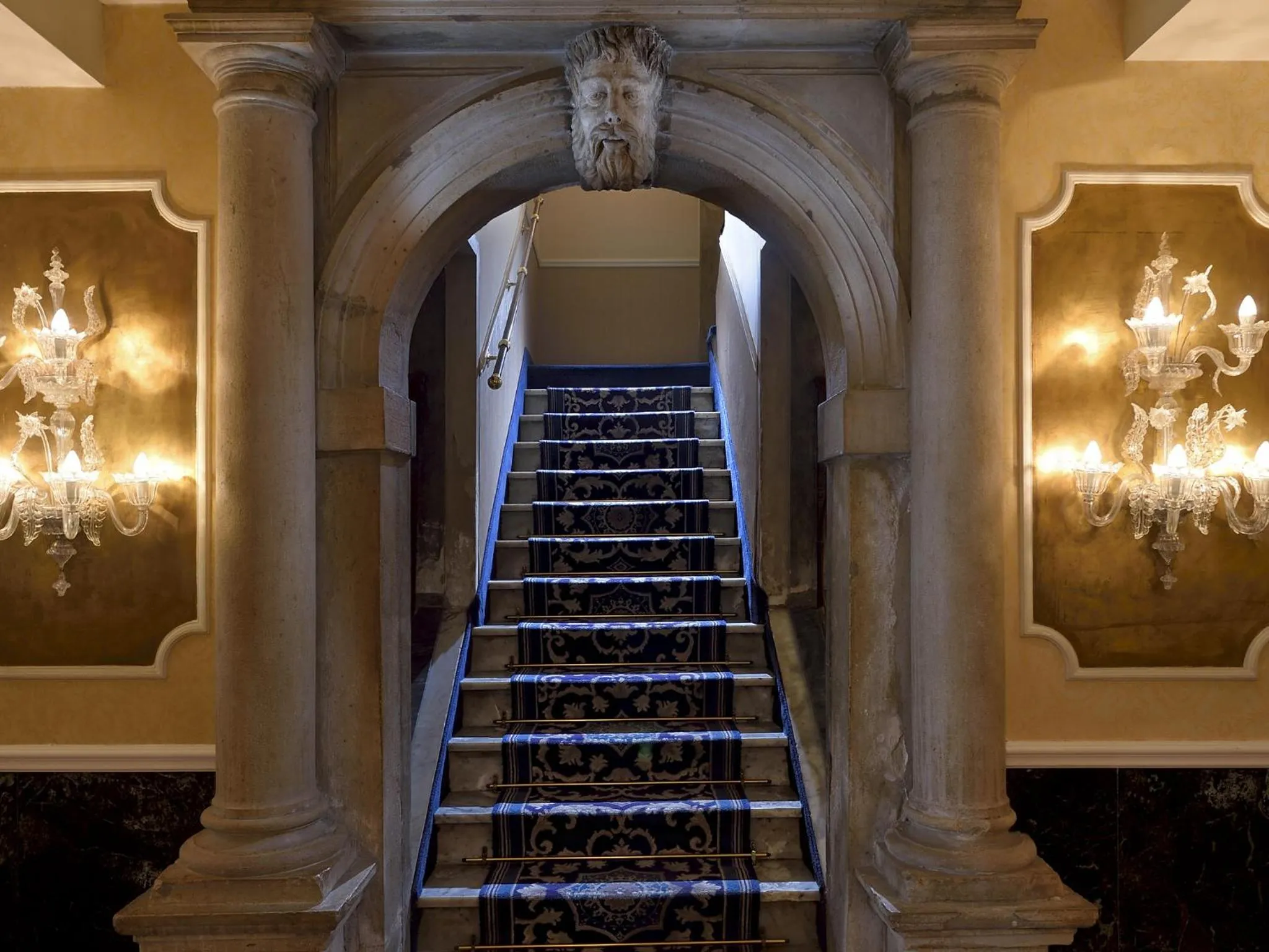 Decorative detail in Hotel Principe