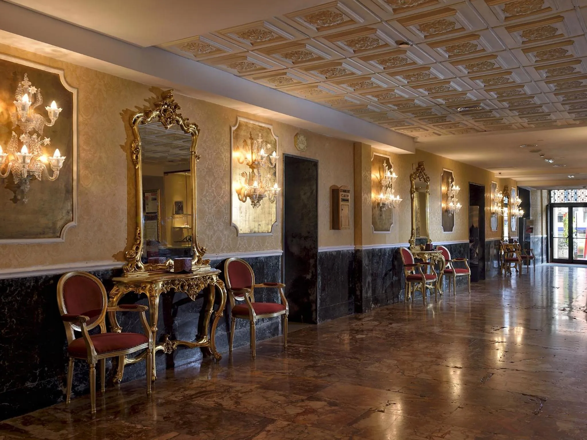 Lobby or reception in Hotel Principe