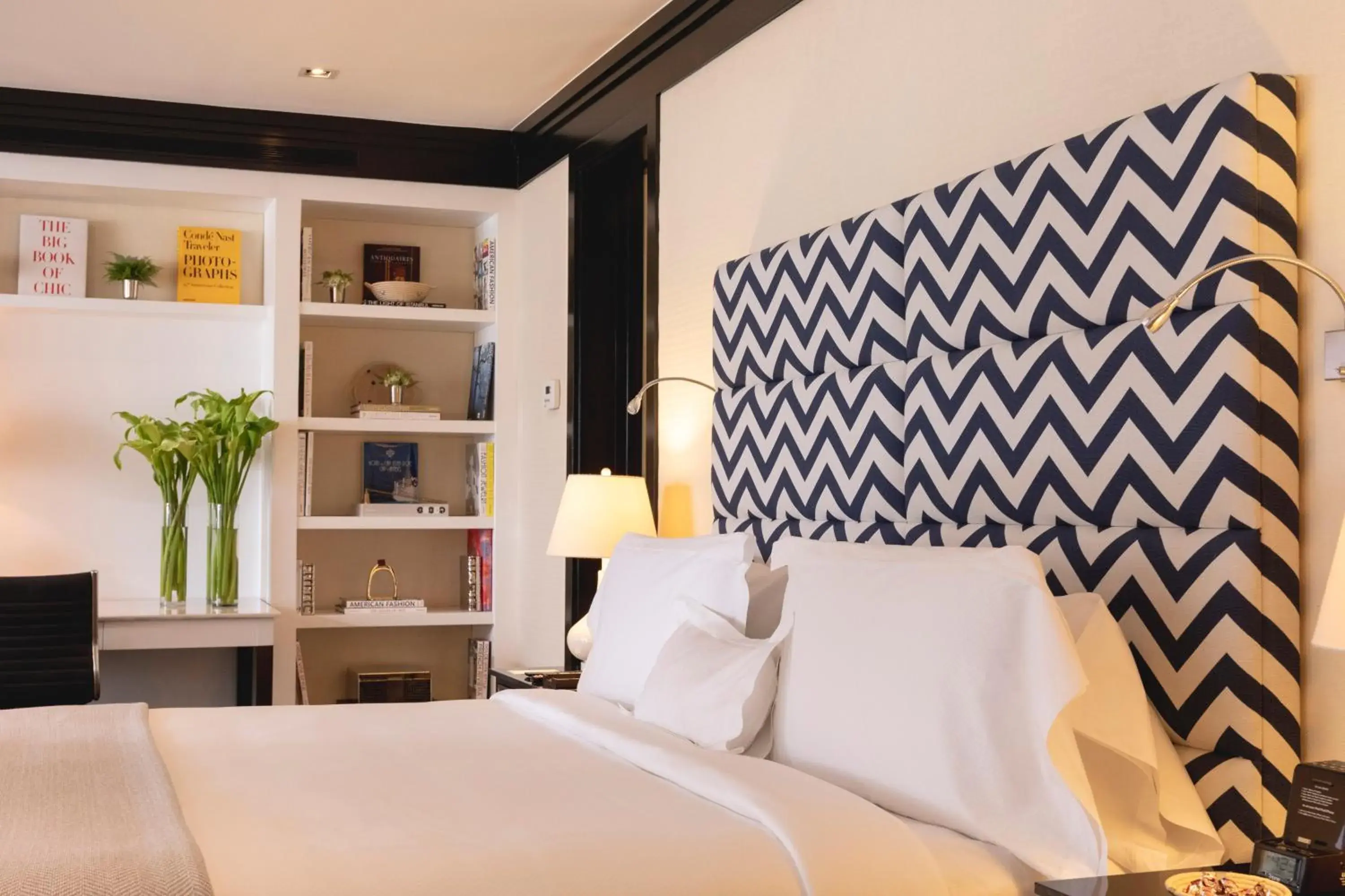 Bedroom, Bed in Hotel Cayena Caracas a LHW Bedroom, Bed in Hotel Cayena Caracas a LHW