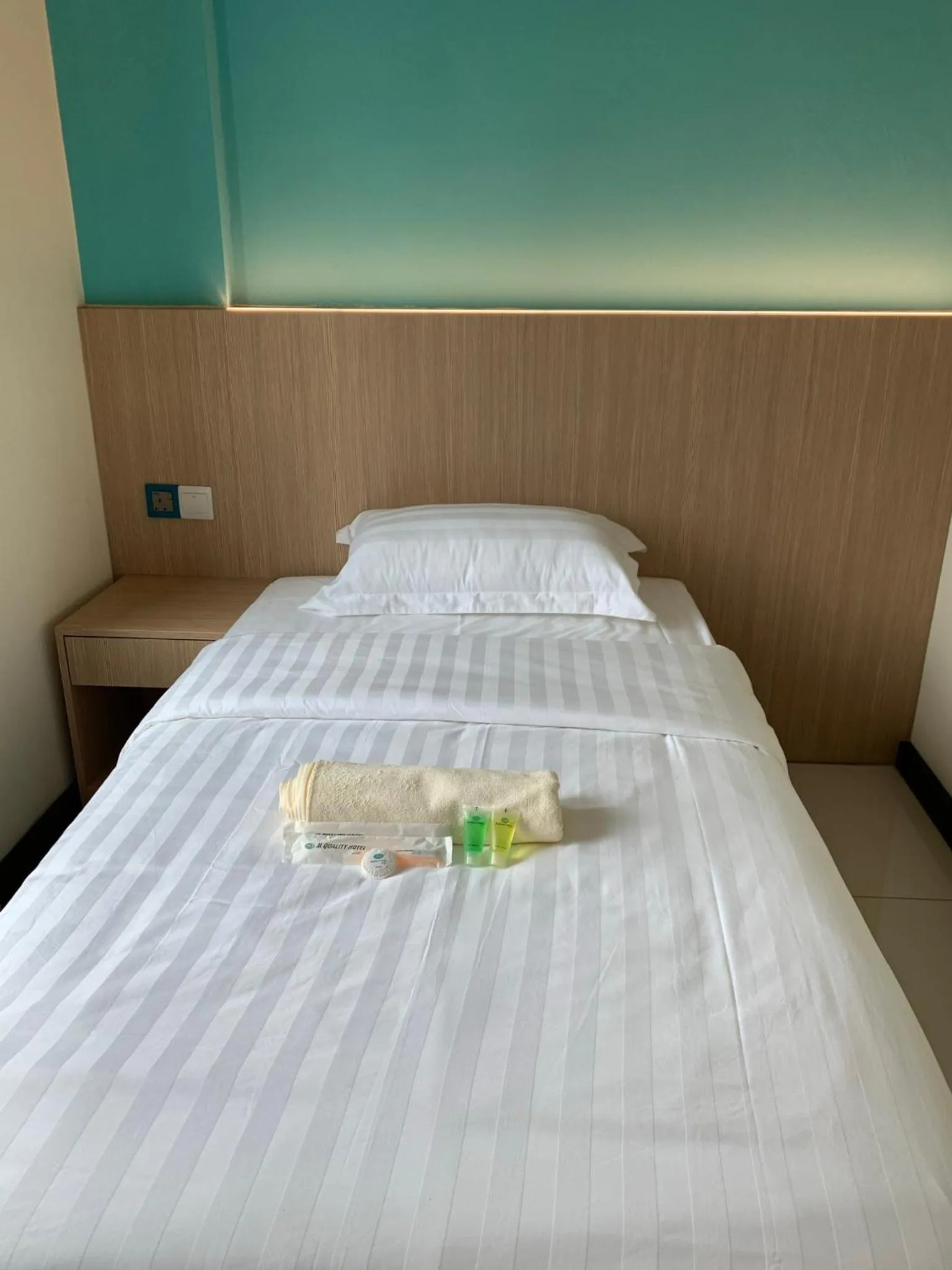 Bedroom in M Quality Hotel