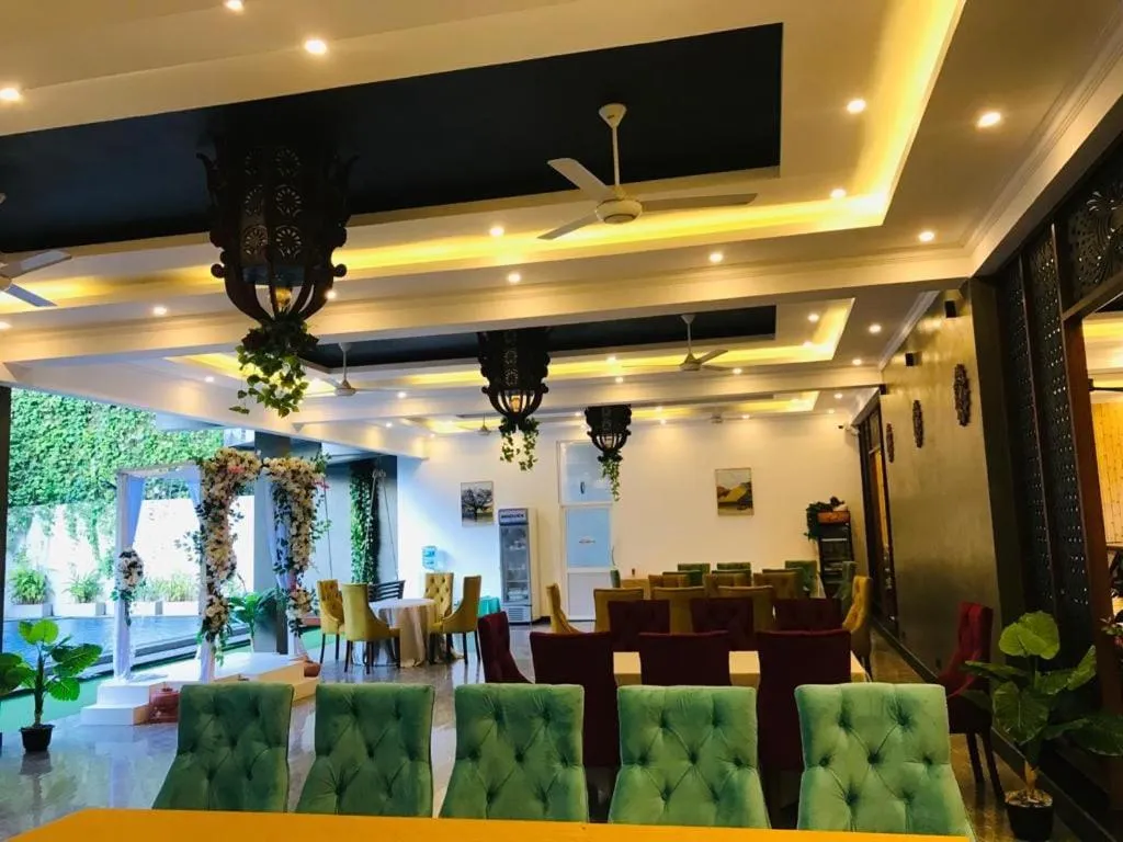 Restaurant/places to eat in Polhena Grand Resort & Banquet