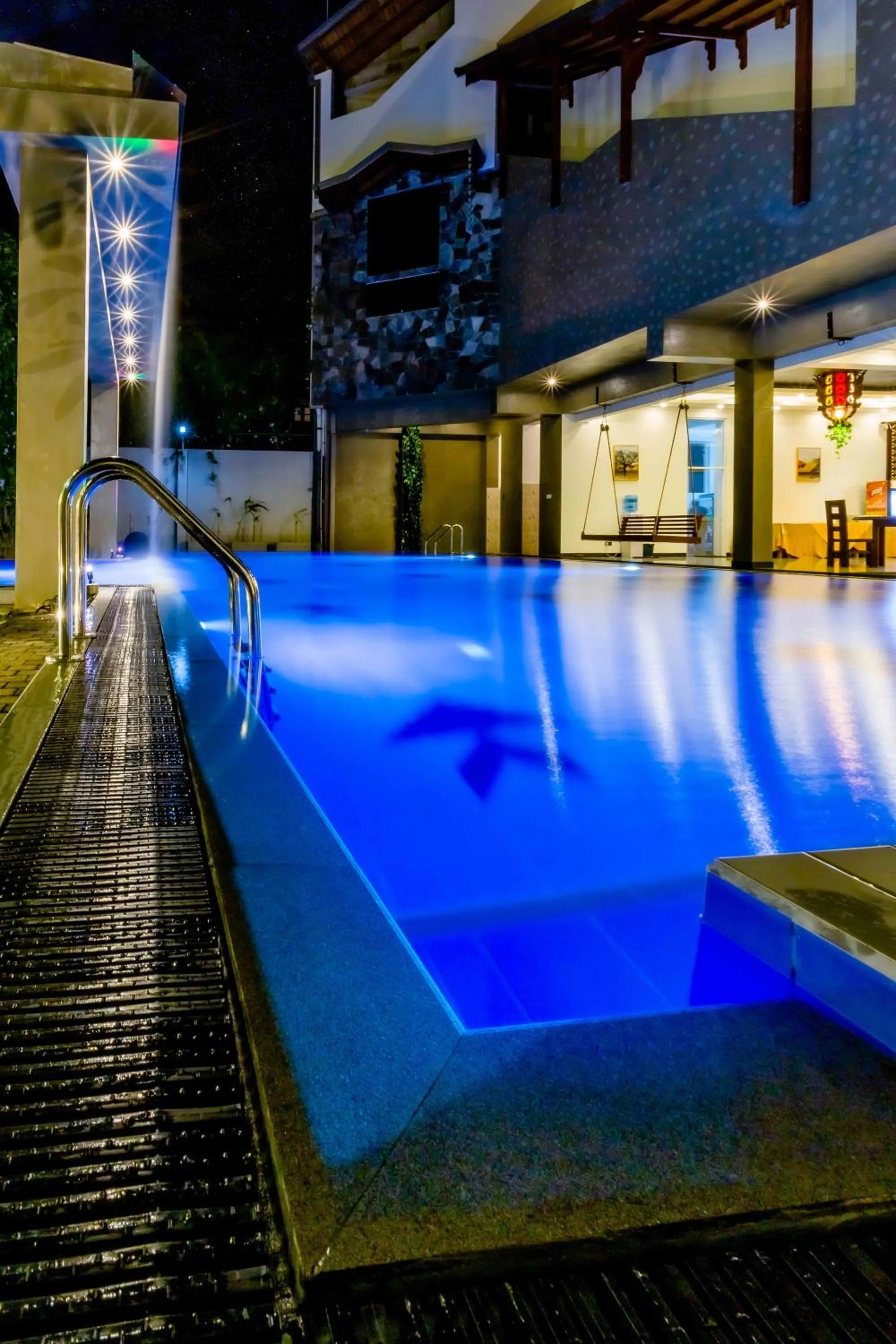 Swimming pool in Polhena Grand Resort & Banquet