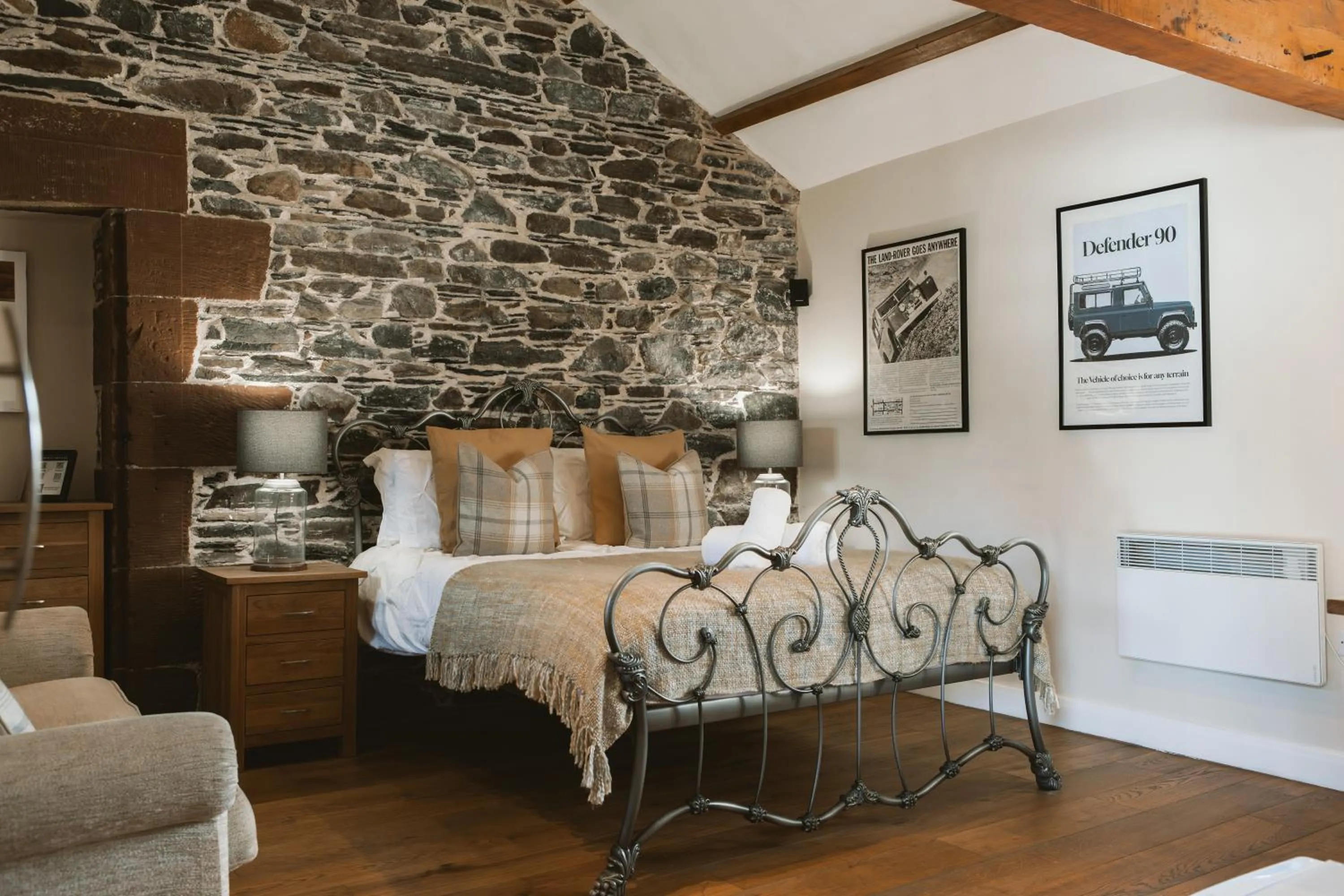 Photo of the whole room, Bed in Highside Farm