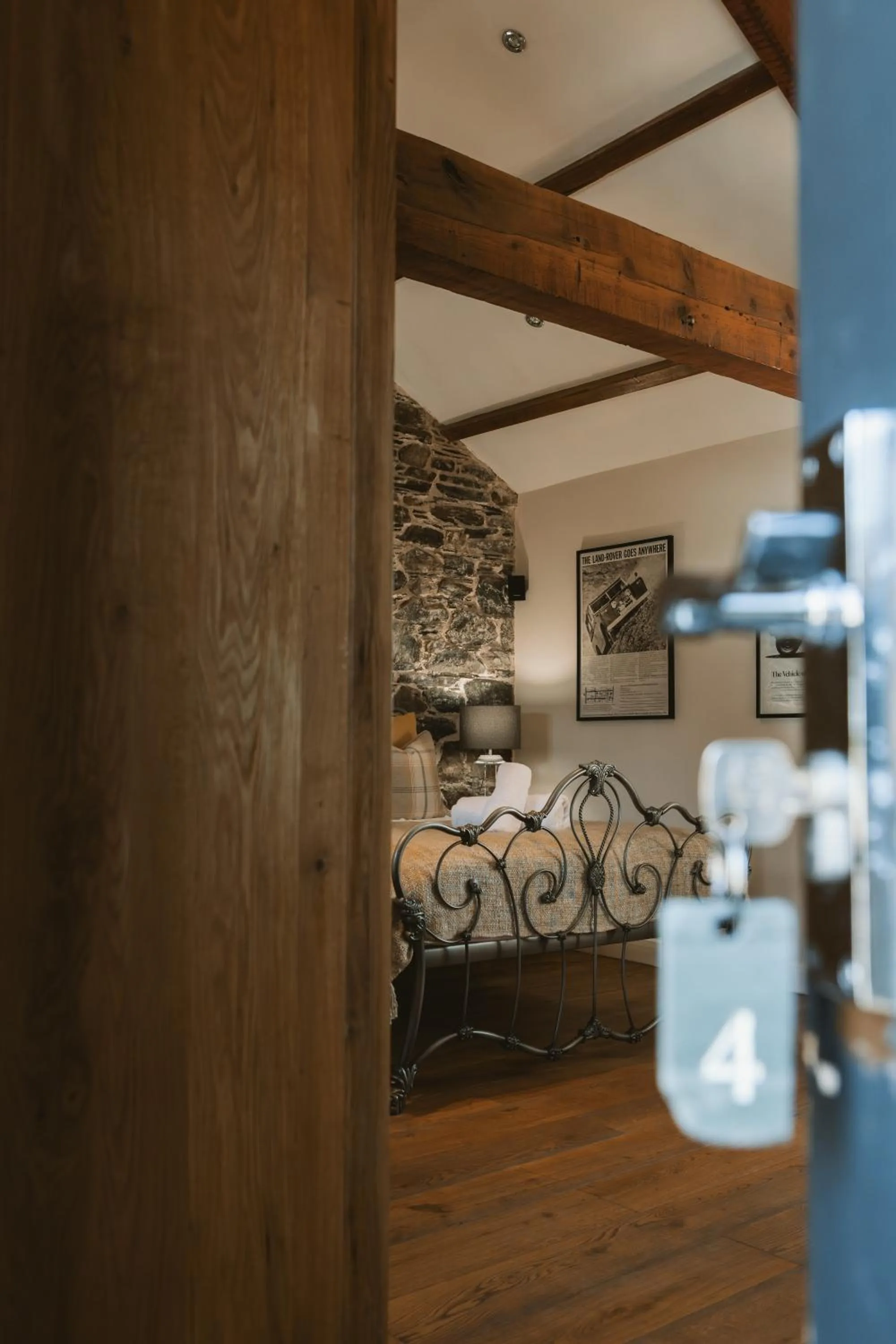 Photo of the whole room, Bed in Highside Farm