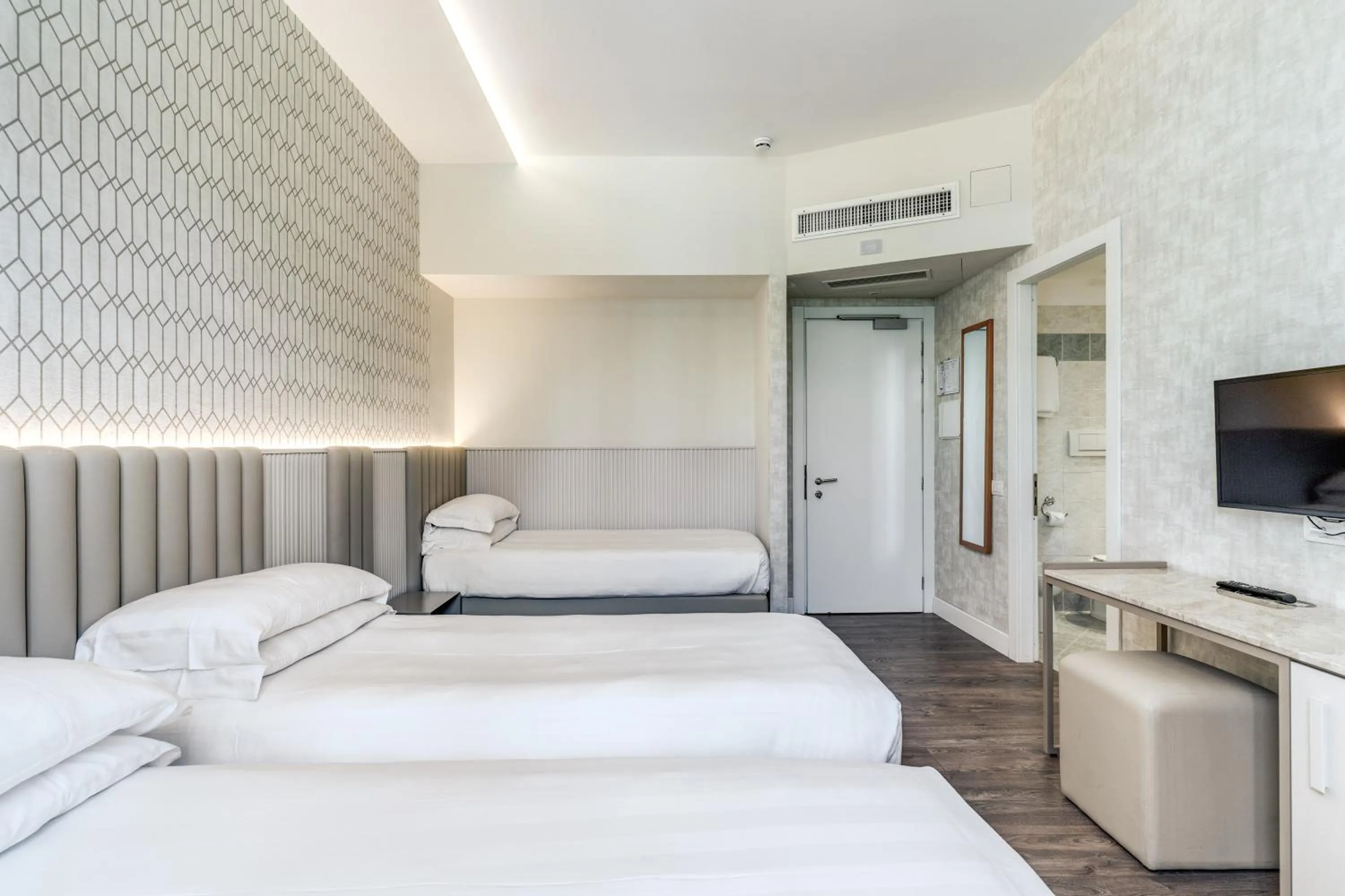 Bedroom, Bed in Hotel Isola Sacra Rome Airport