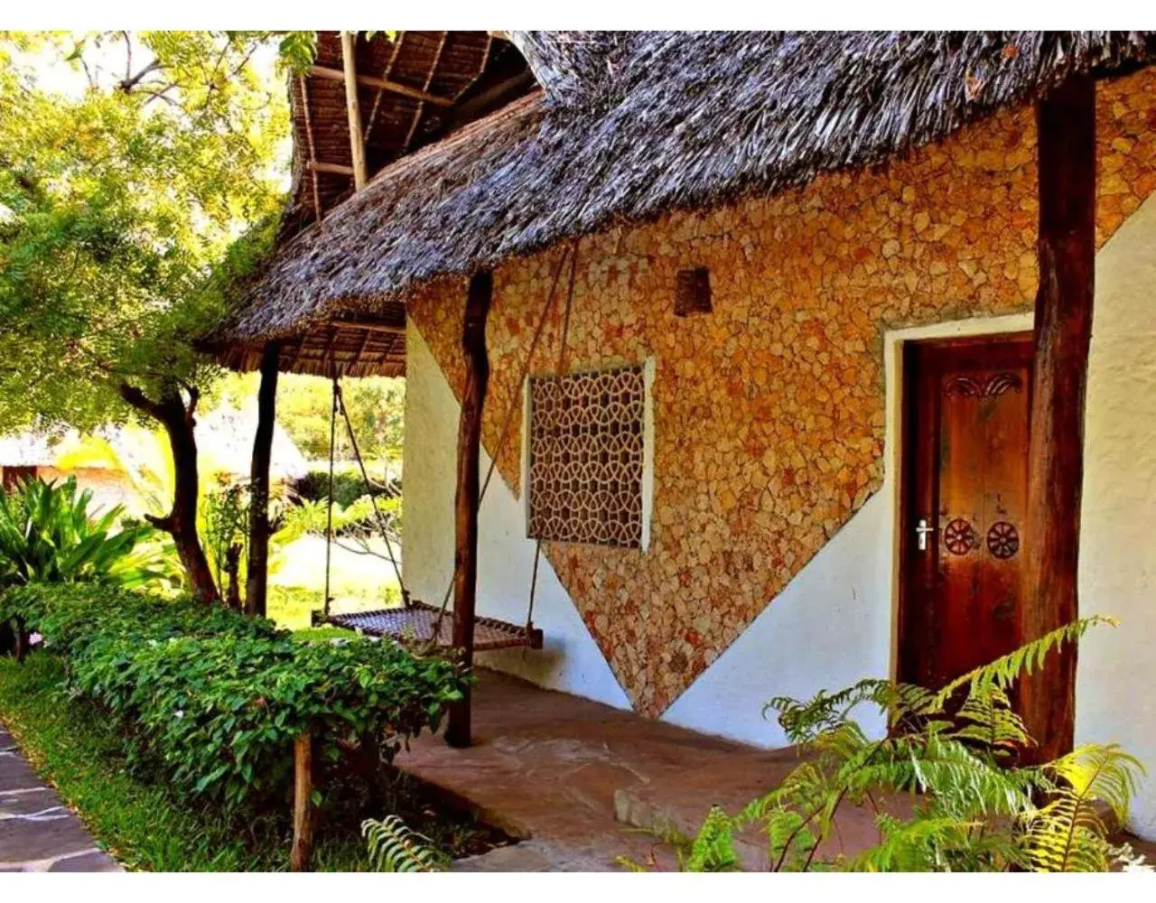 Twin Room with Pool View in Watamu Eco Villas Twin Room with Pool View in Watamu Eco Villas