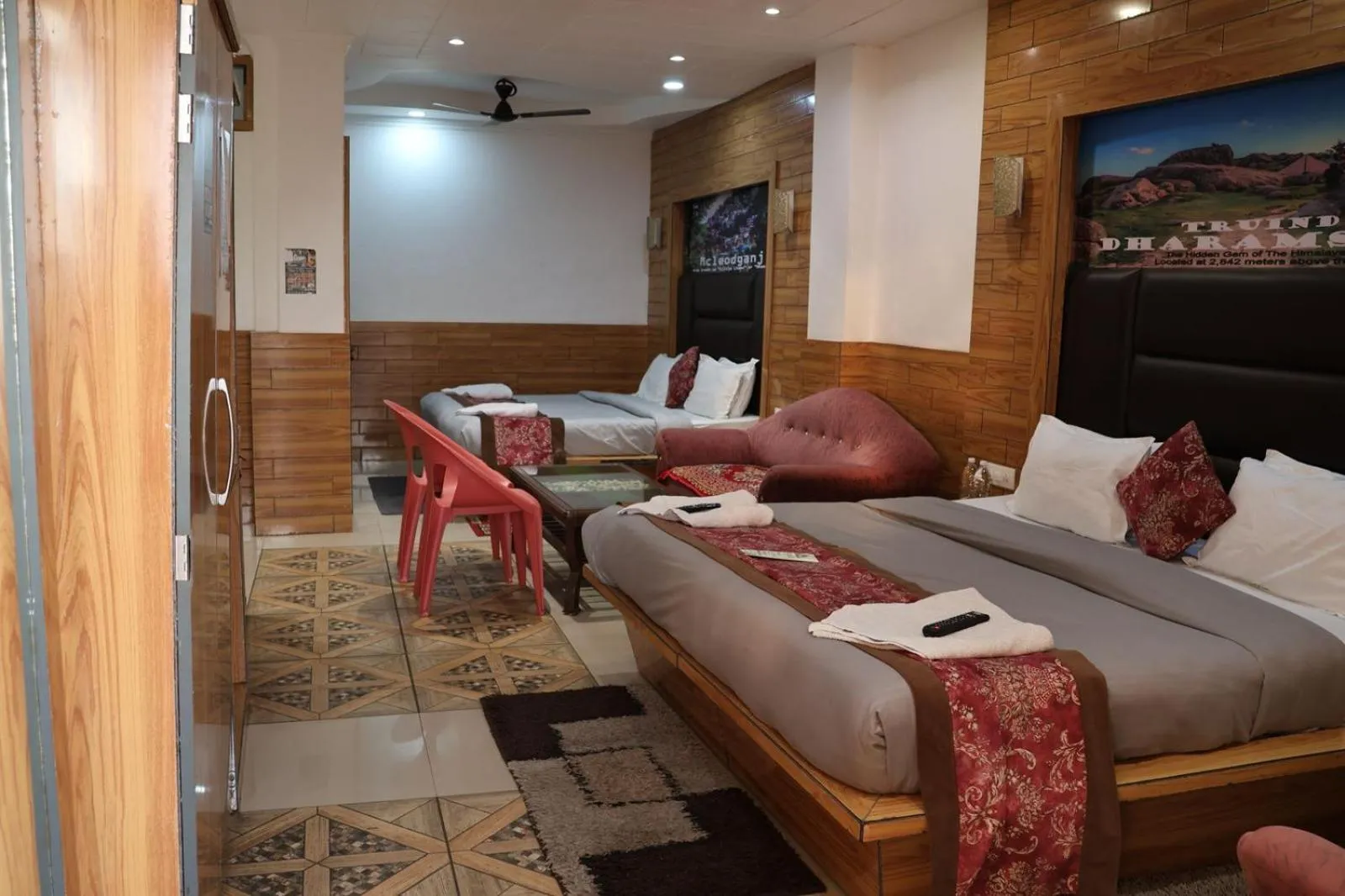Lord Krishna Boutique Stay