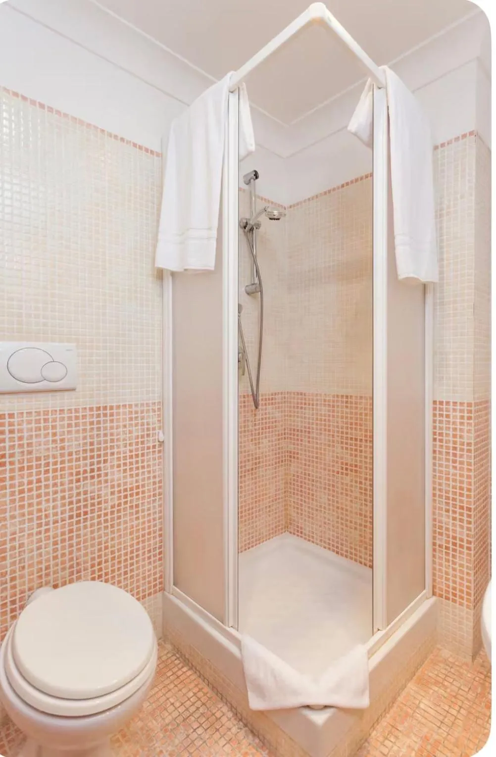 B&B Rifugio di Roma upon Metro B pvt bathroom pvt balcon