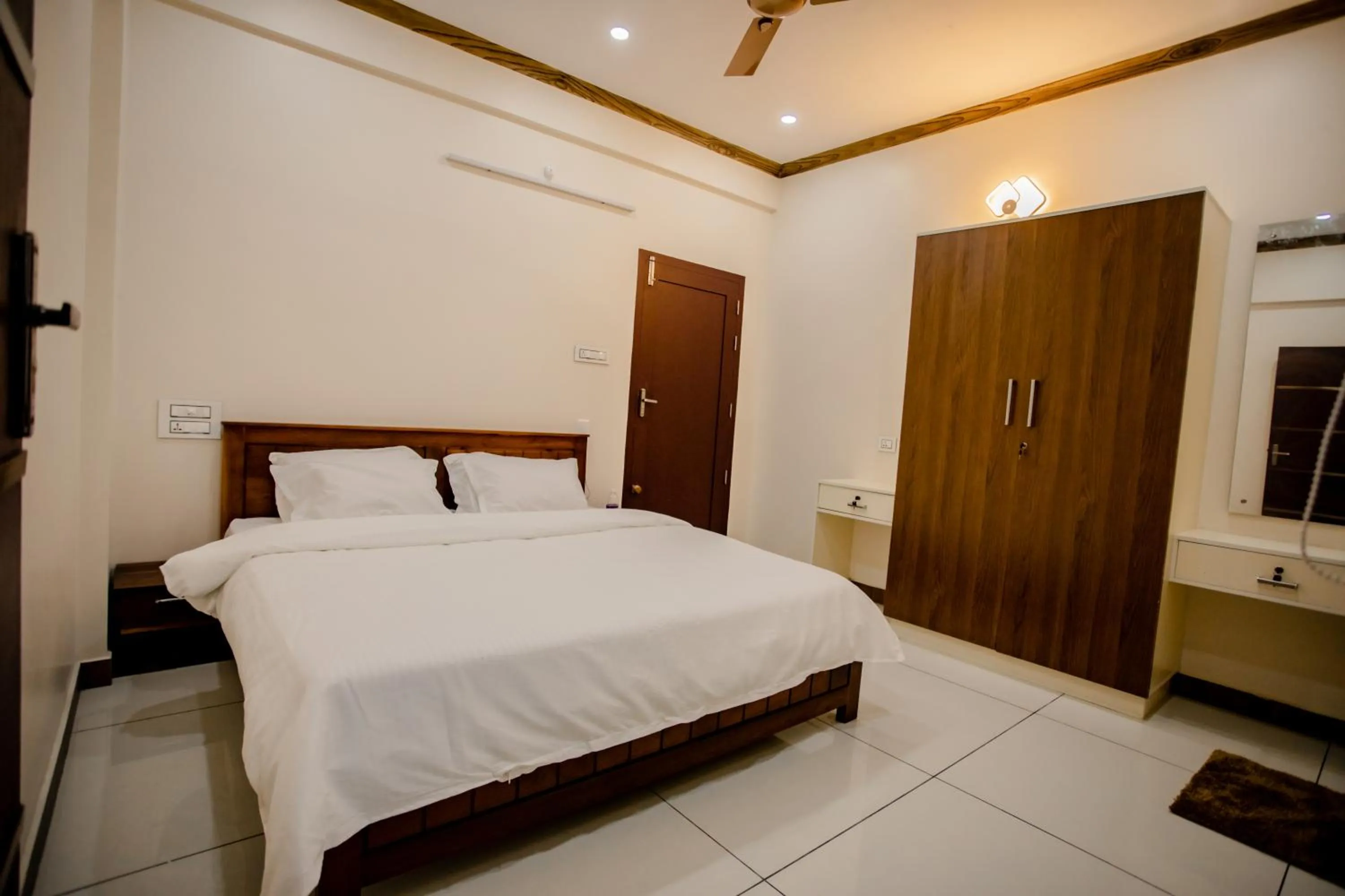 Bed in Cliff Way Apartments