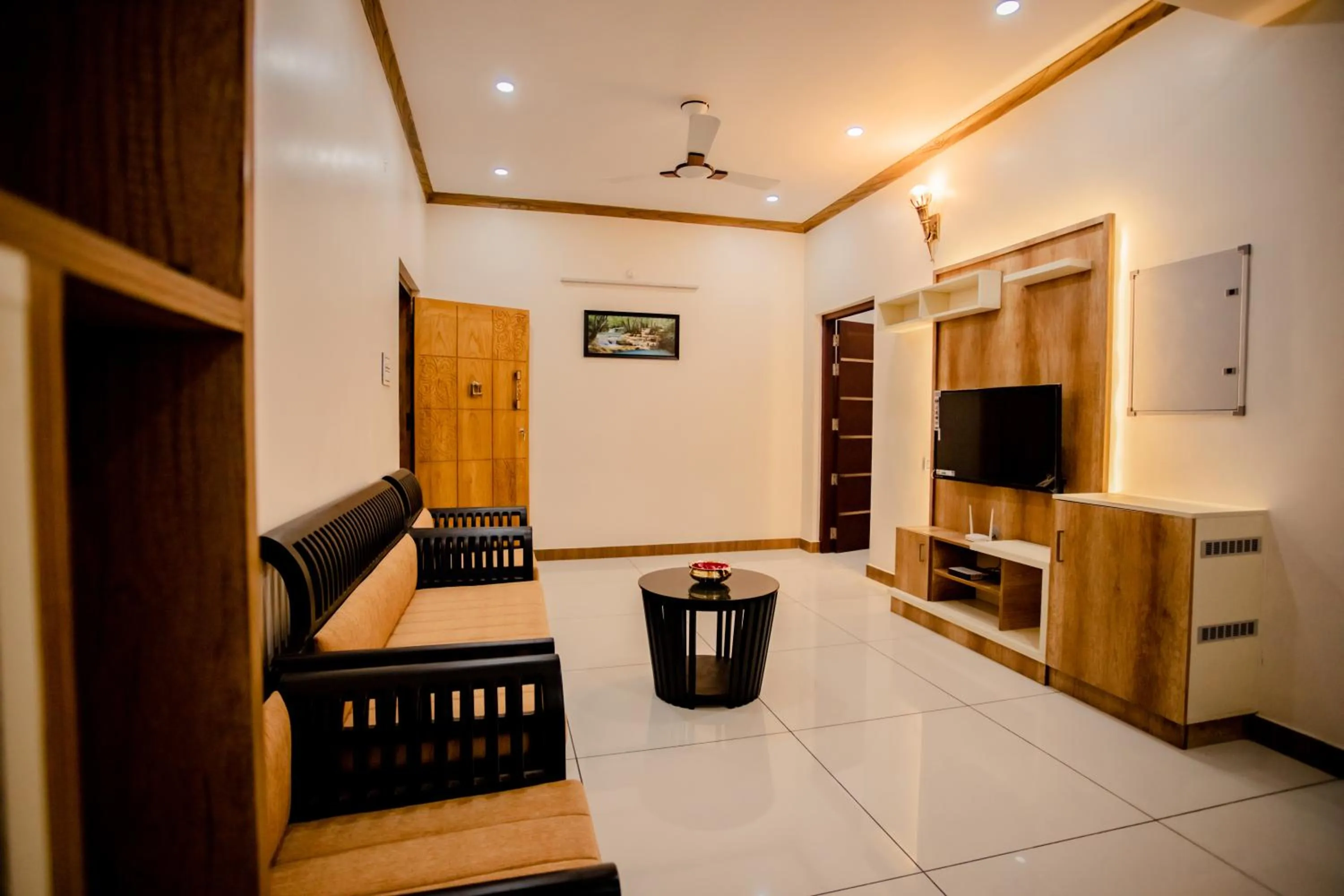 Cliff Way Apartments