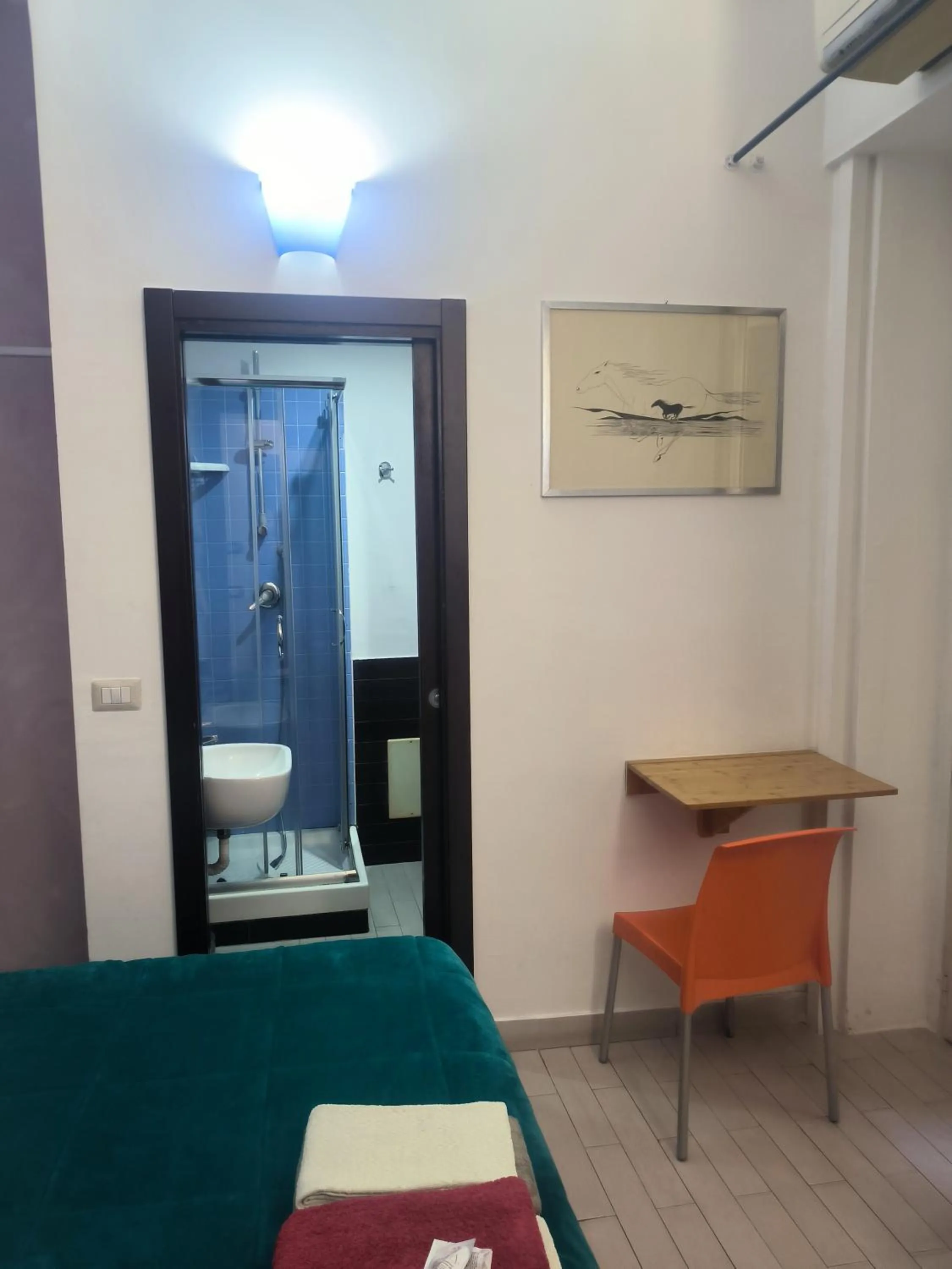 Photo of the whole room in B&B Rainbow