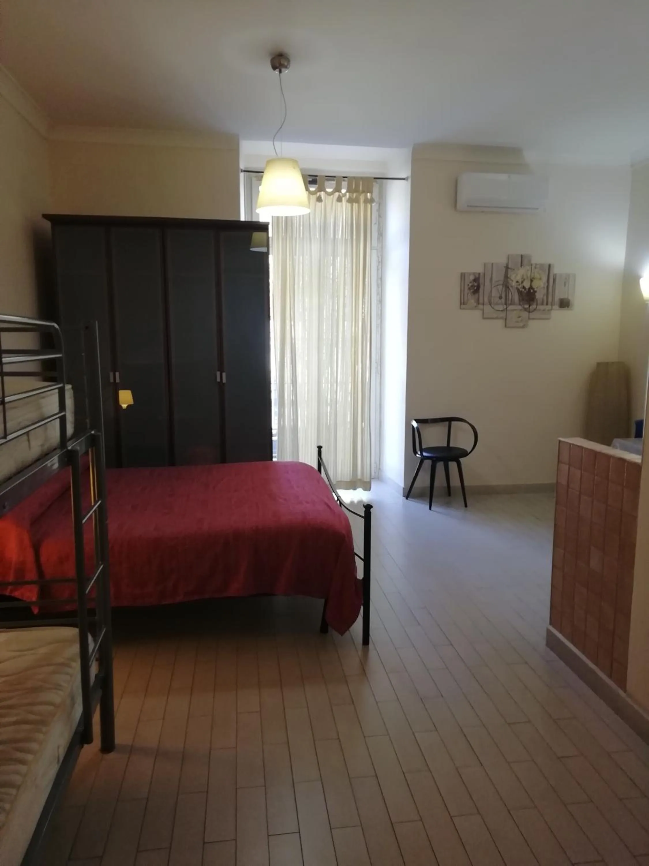 Photo of the whole room, Bed in B&B Rainbow