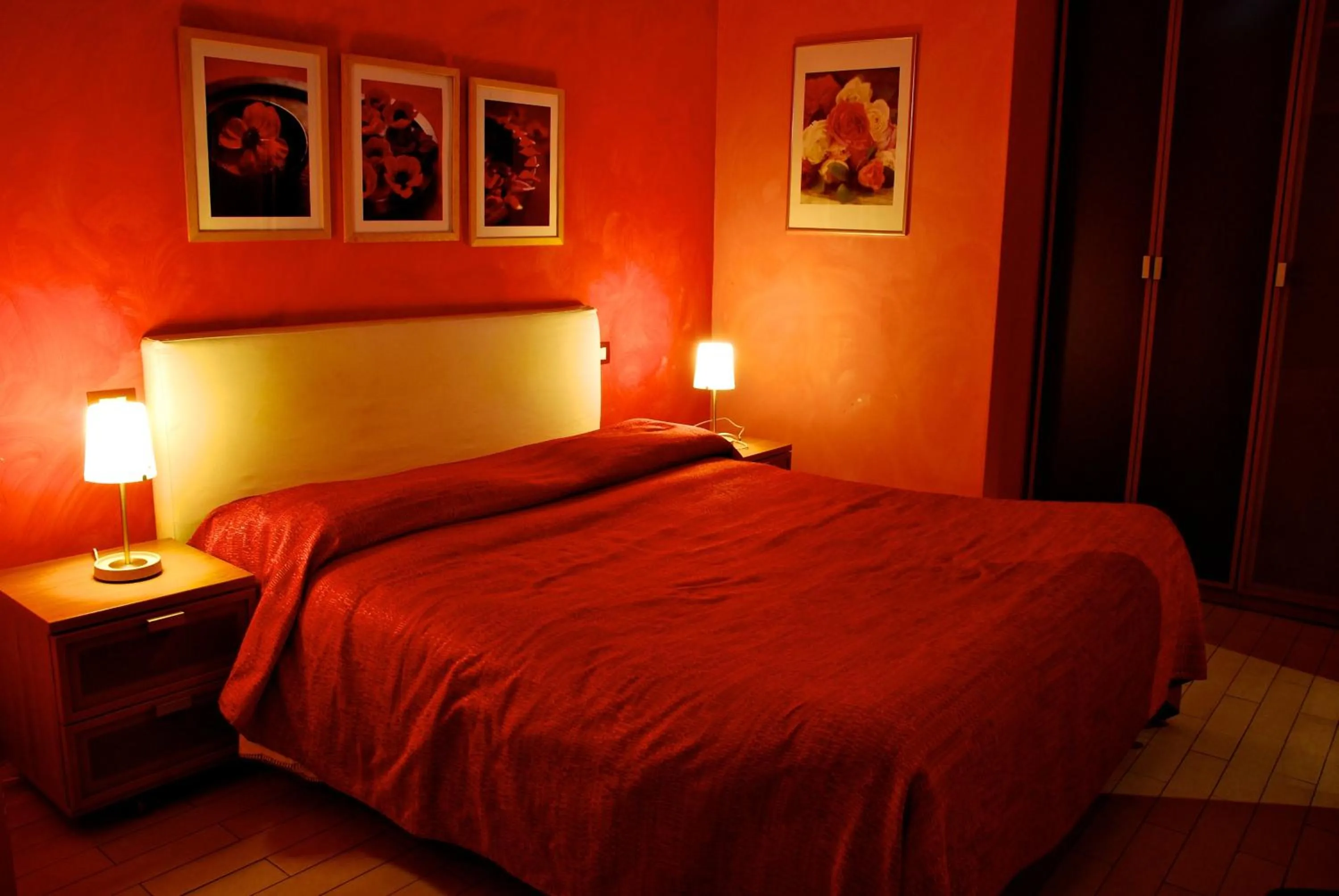 Photo of the whole room, Bed in B&B Rainbow