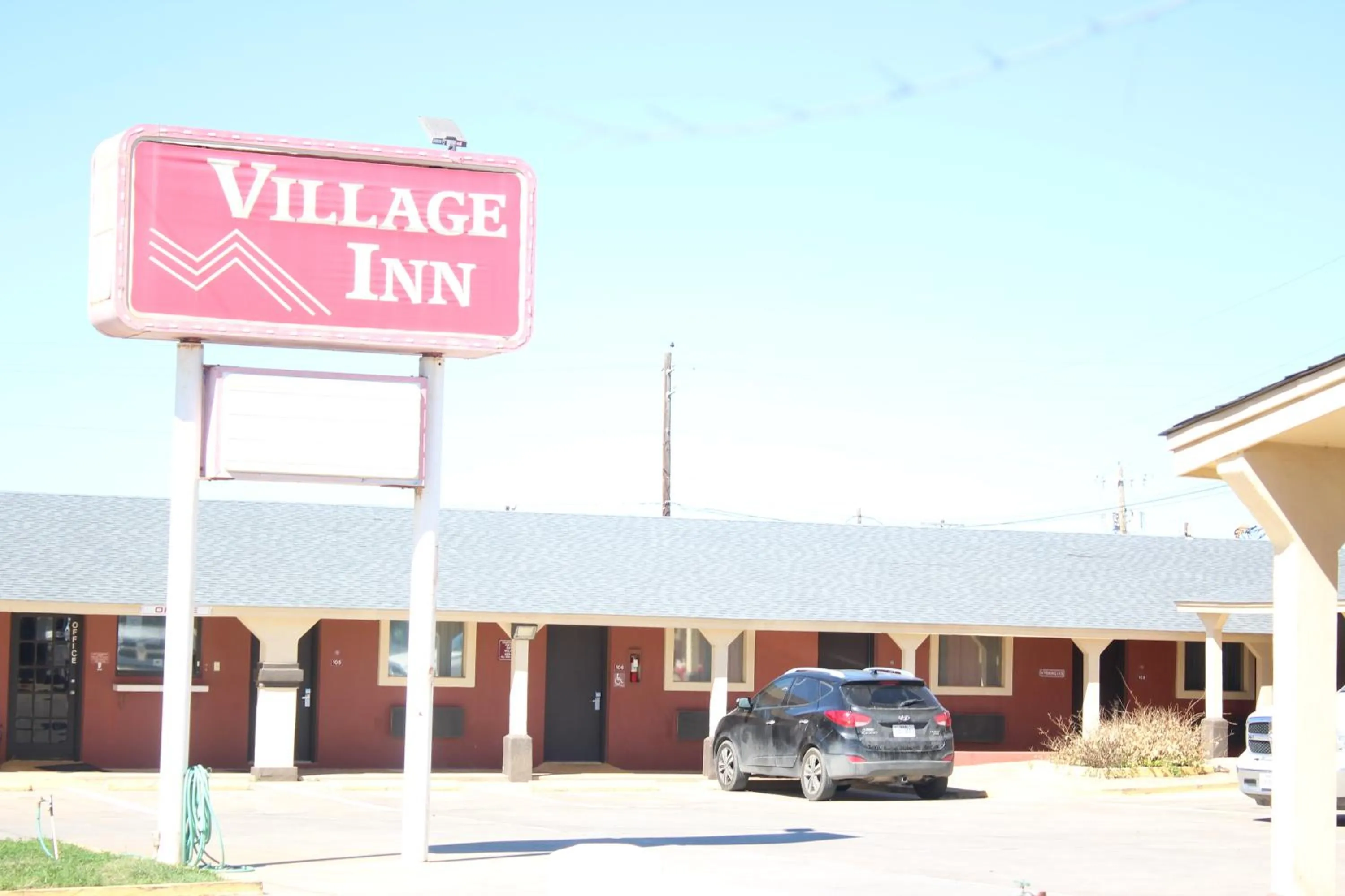 Village Inn Cotulla