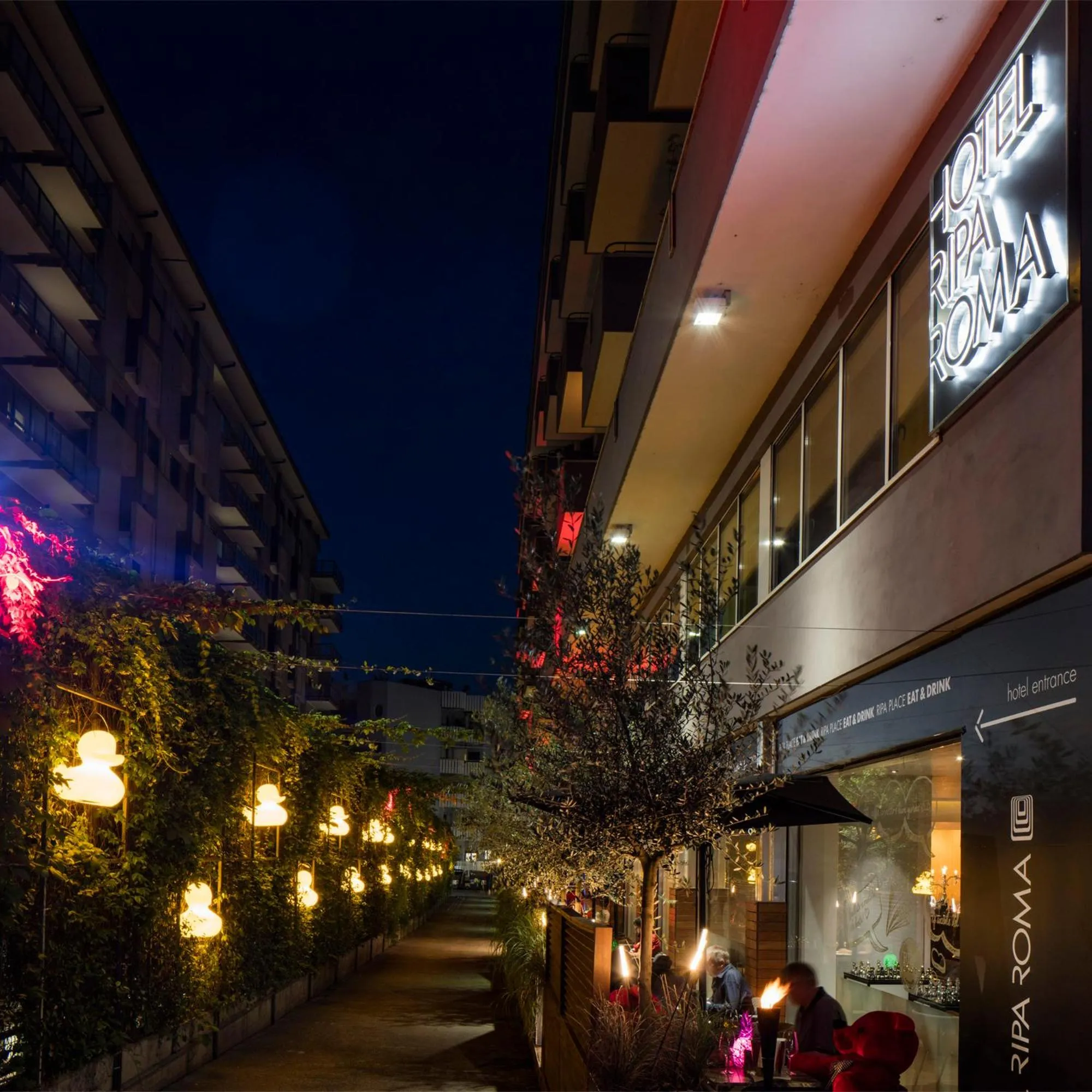 Patio in Hotel Ripa Roma