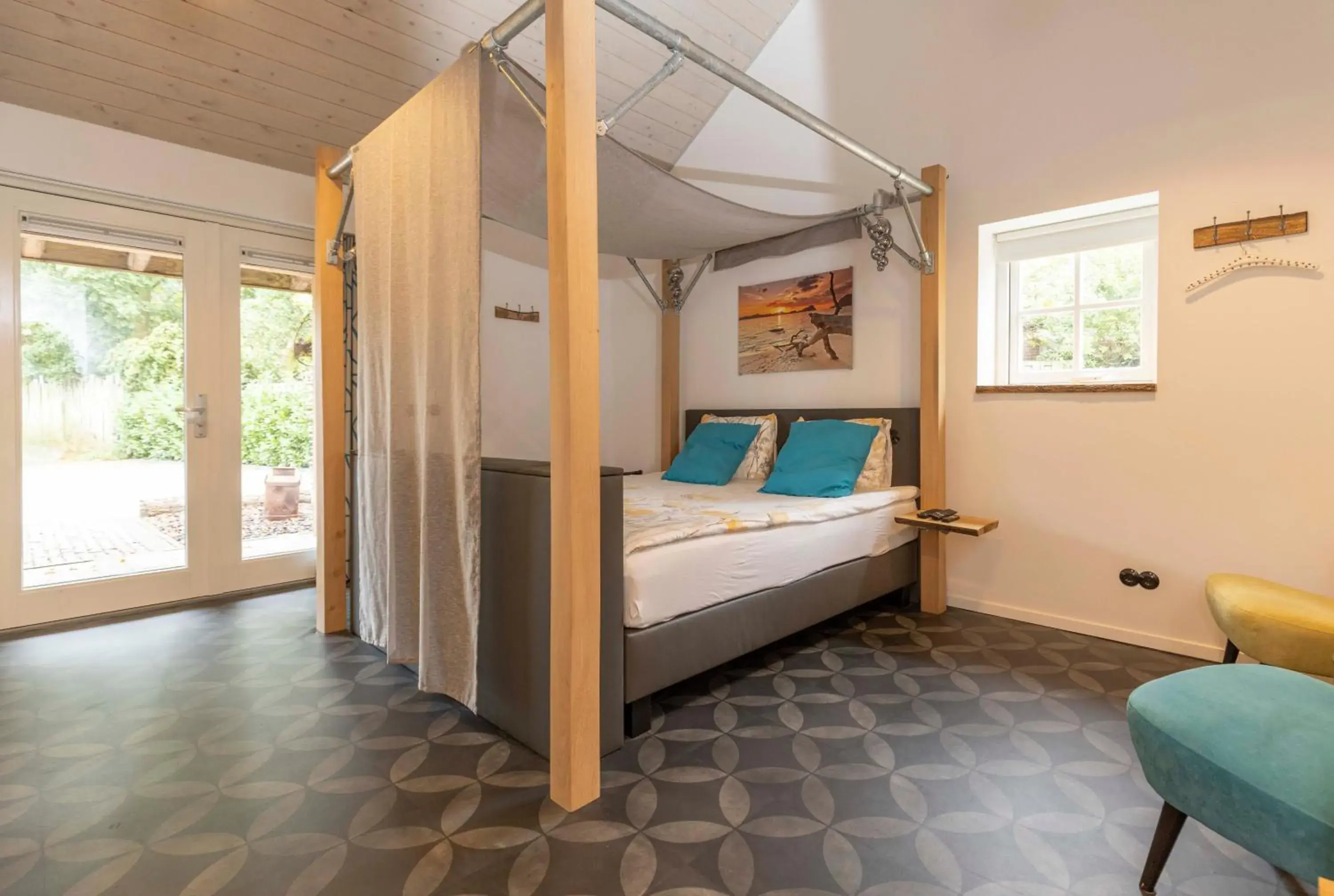 Deluxe Double Room with Shower - single occupancy in Bed and Breakfast Klein Beek Deluxe Double Room with Shower - single occupancy in Bed and Breakfast Klein Beek