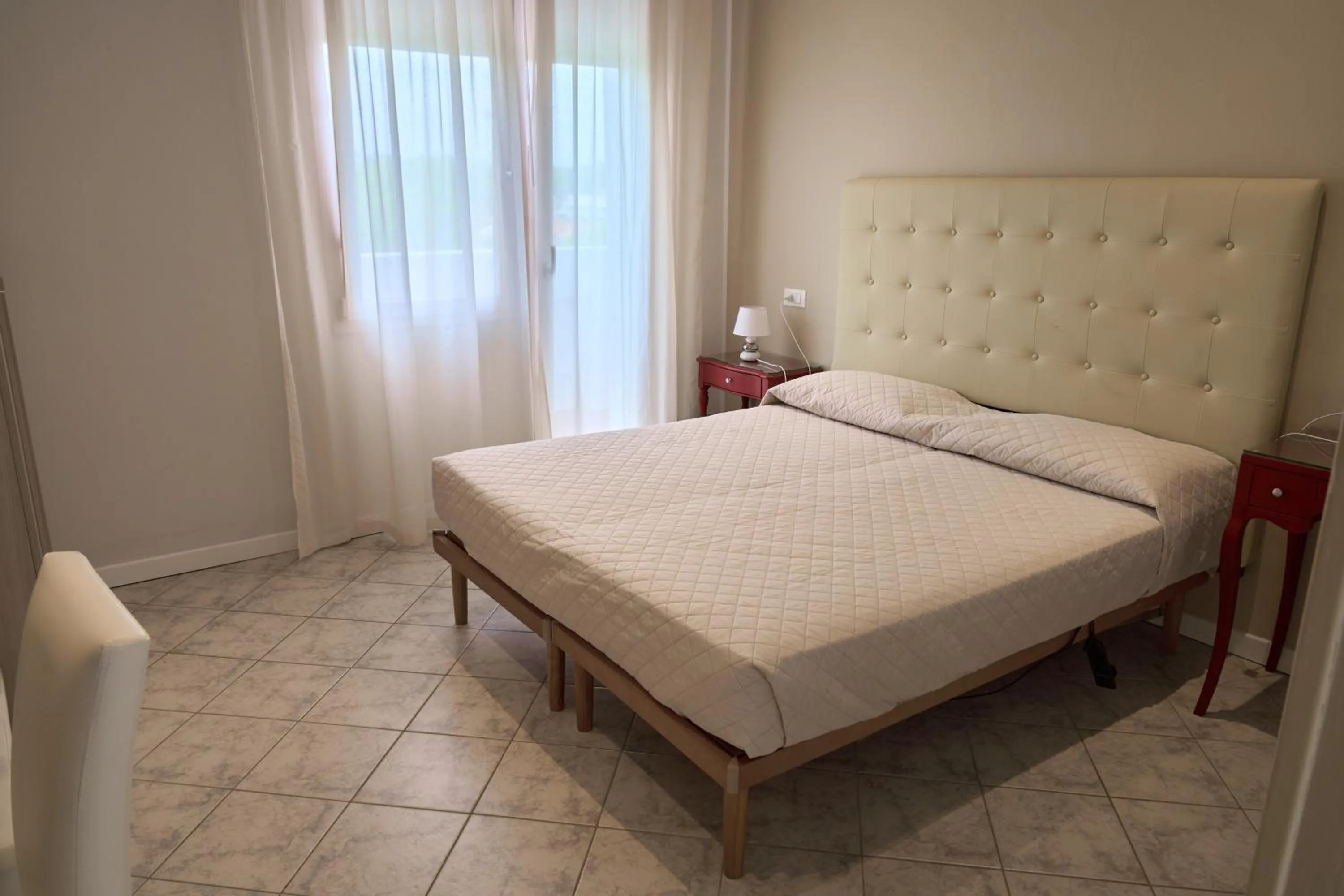 Bedroom, Bed in Hotel Viña del Mar Pineta