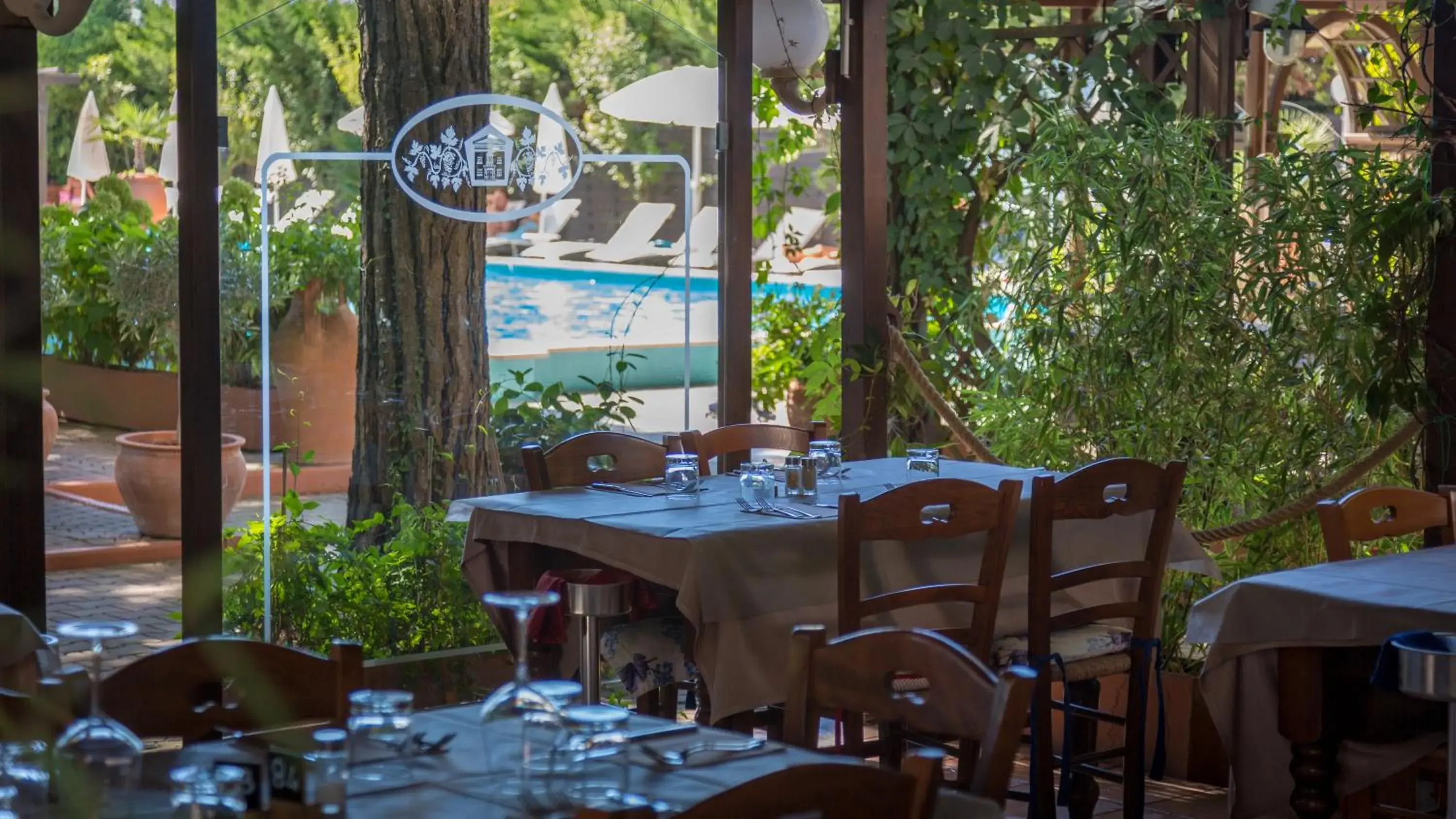 Restaurant/Places to Eat in Hotel Viña del Mar Pineta