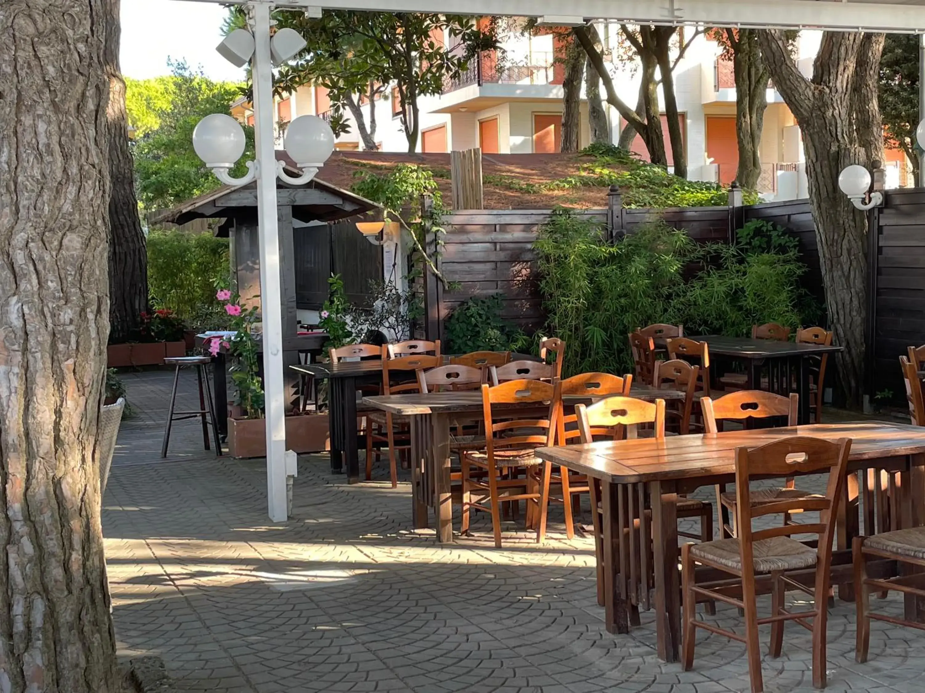 Restaurant/Places to Eat in Hotel Viña del Mar Pineta