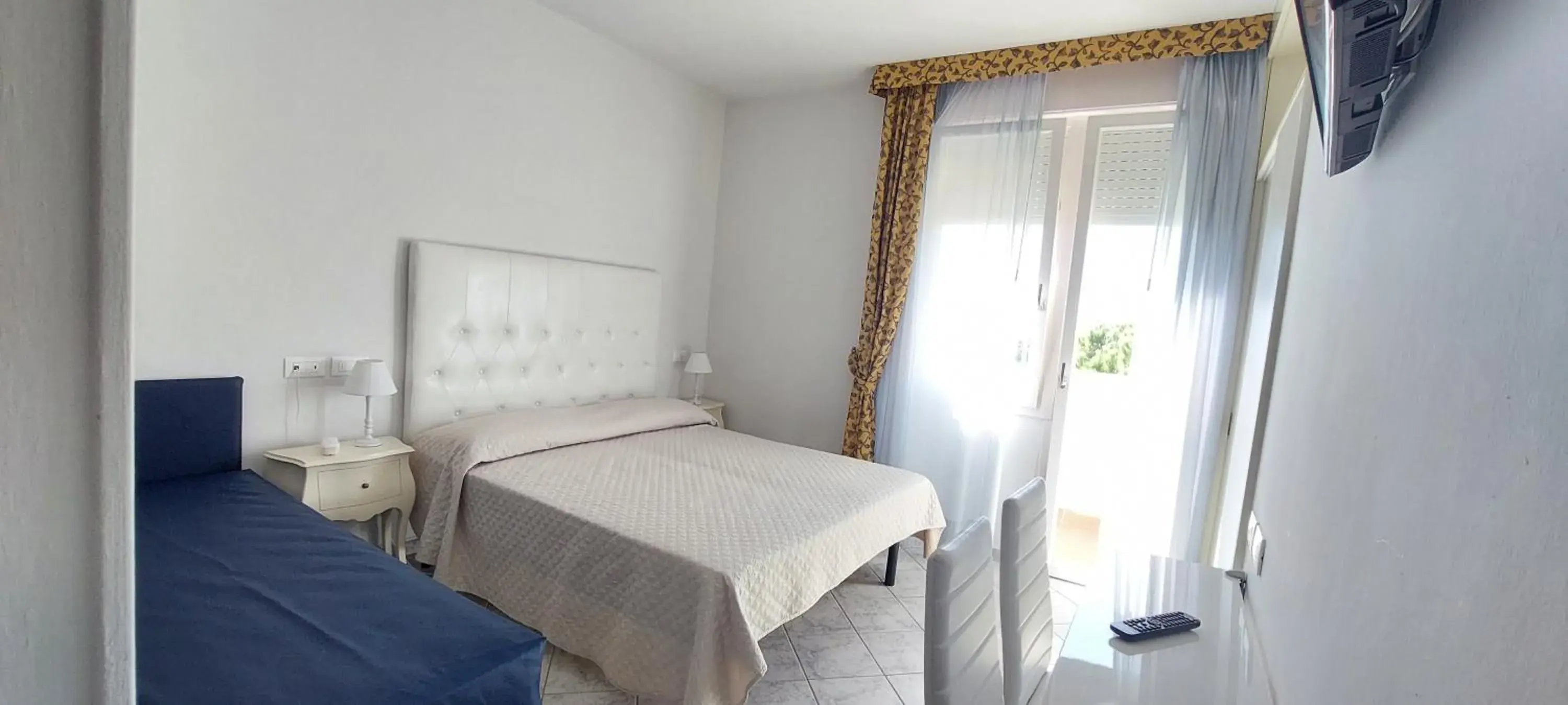 Bed in Hotel Viña del Mar Pineta