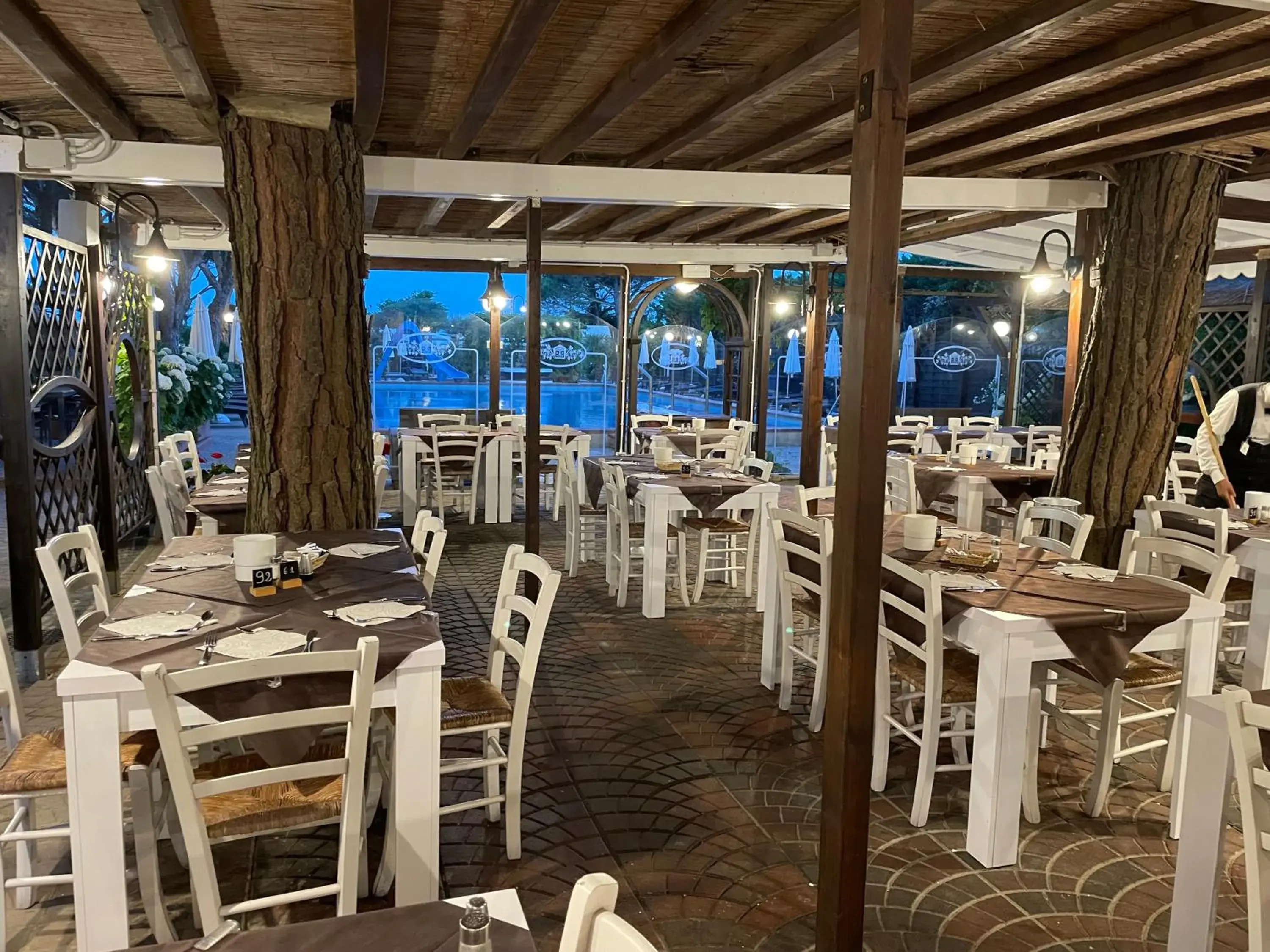 Restaurant/Places to Eat in Hotel Viña del Mar Pineta