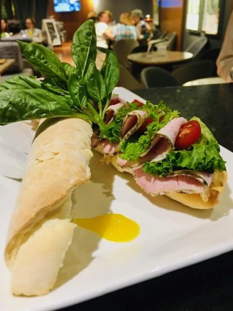 Restaurant/places to eat in Ramada Plaza by Wyndham Tucuman