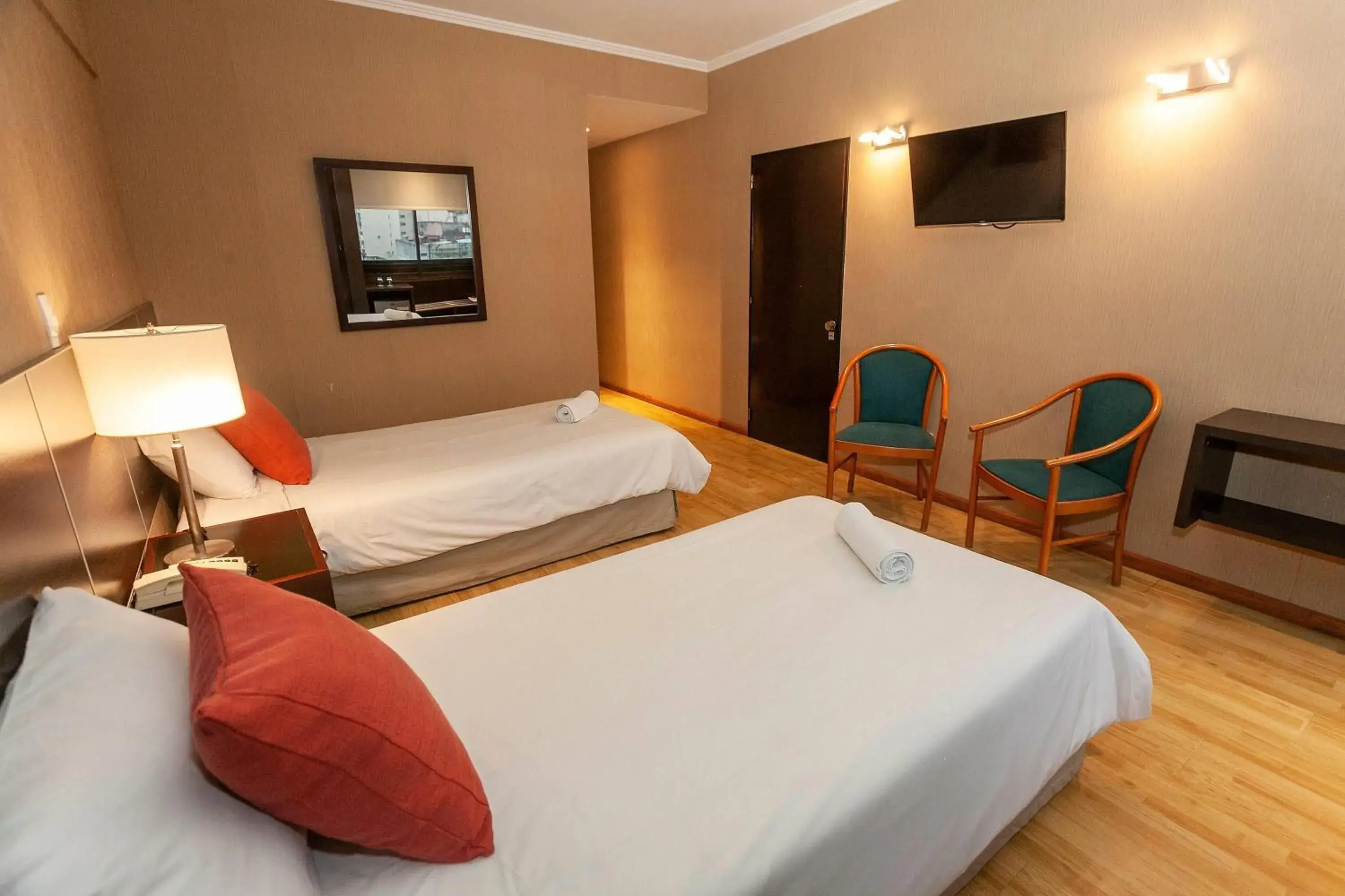 1 Queen Bed or 2 Single Beds, VIP Room, Non-Smoking in Ramada Plaza by Wyndham Tucuman 1 Queen Bed or 2 Single Beds, VIP Room, Non-Smoking in Ramada Plaza by Wyndham Tucuman