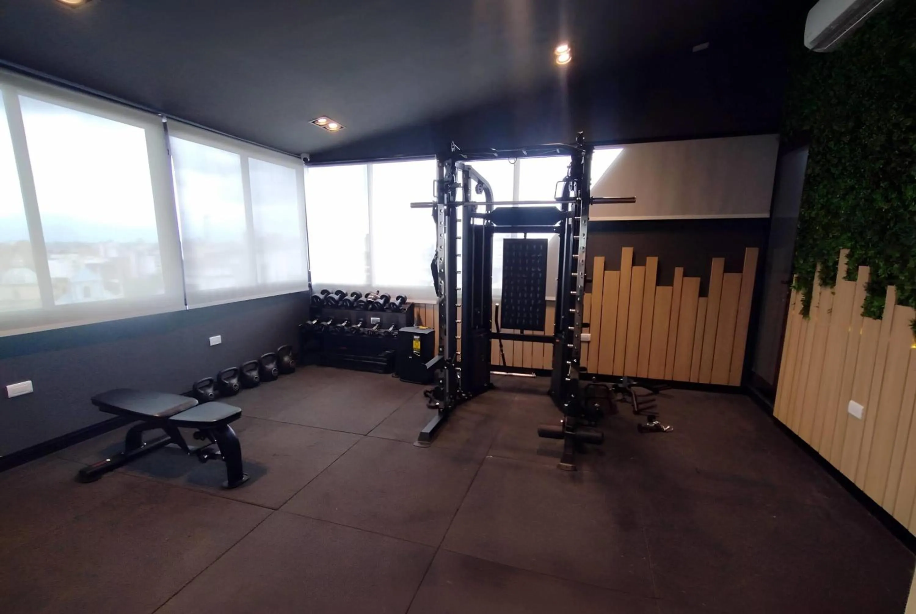 Fitness centre/facilities in Ramada Plaza by Wyndham Tucuman