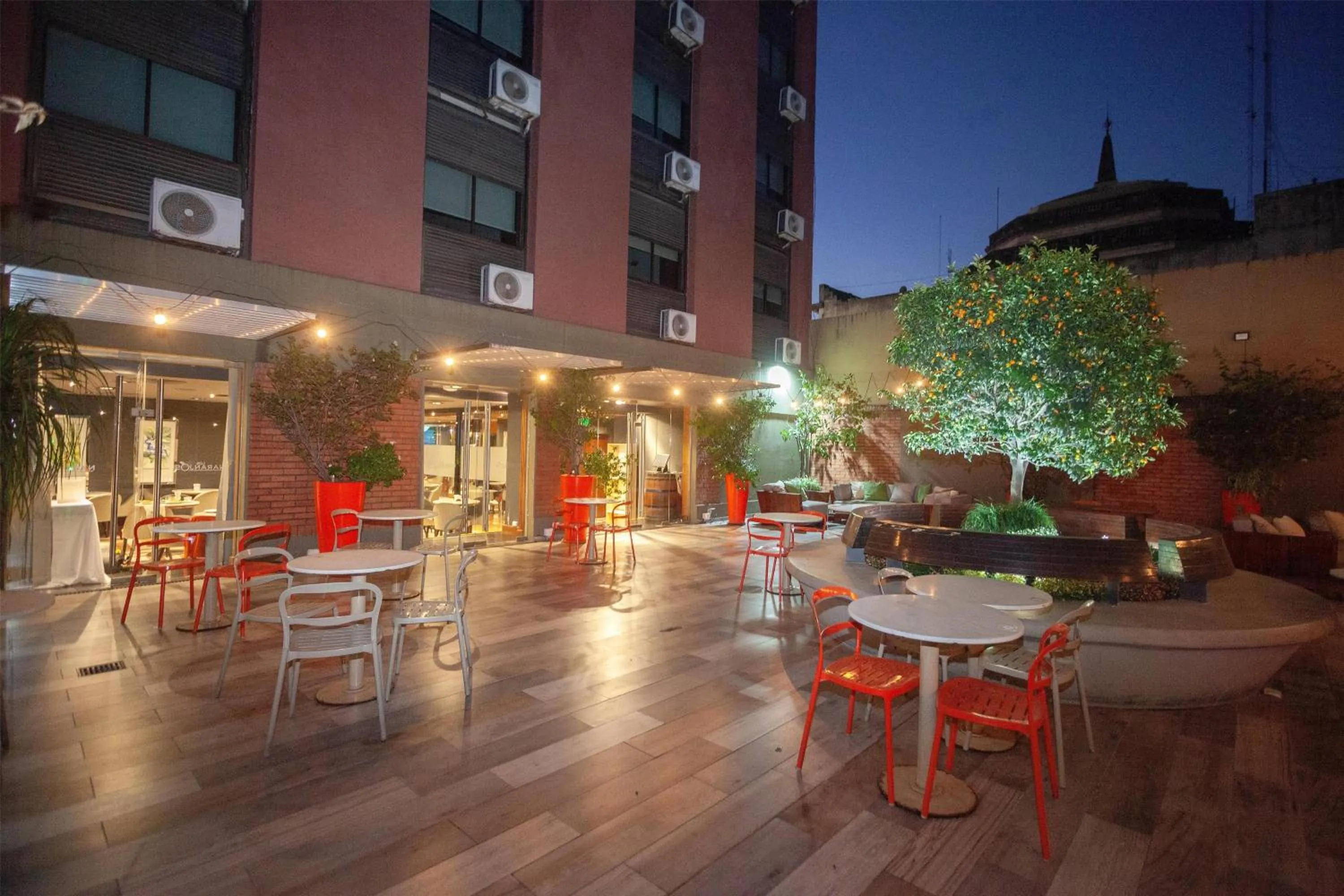 Restaurant/places to eat in Ramada Plaza by Wyndham Tucuman