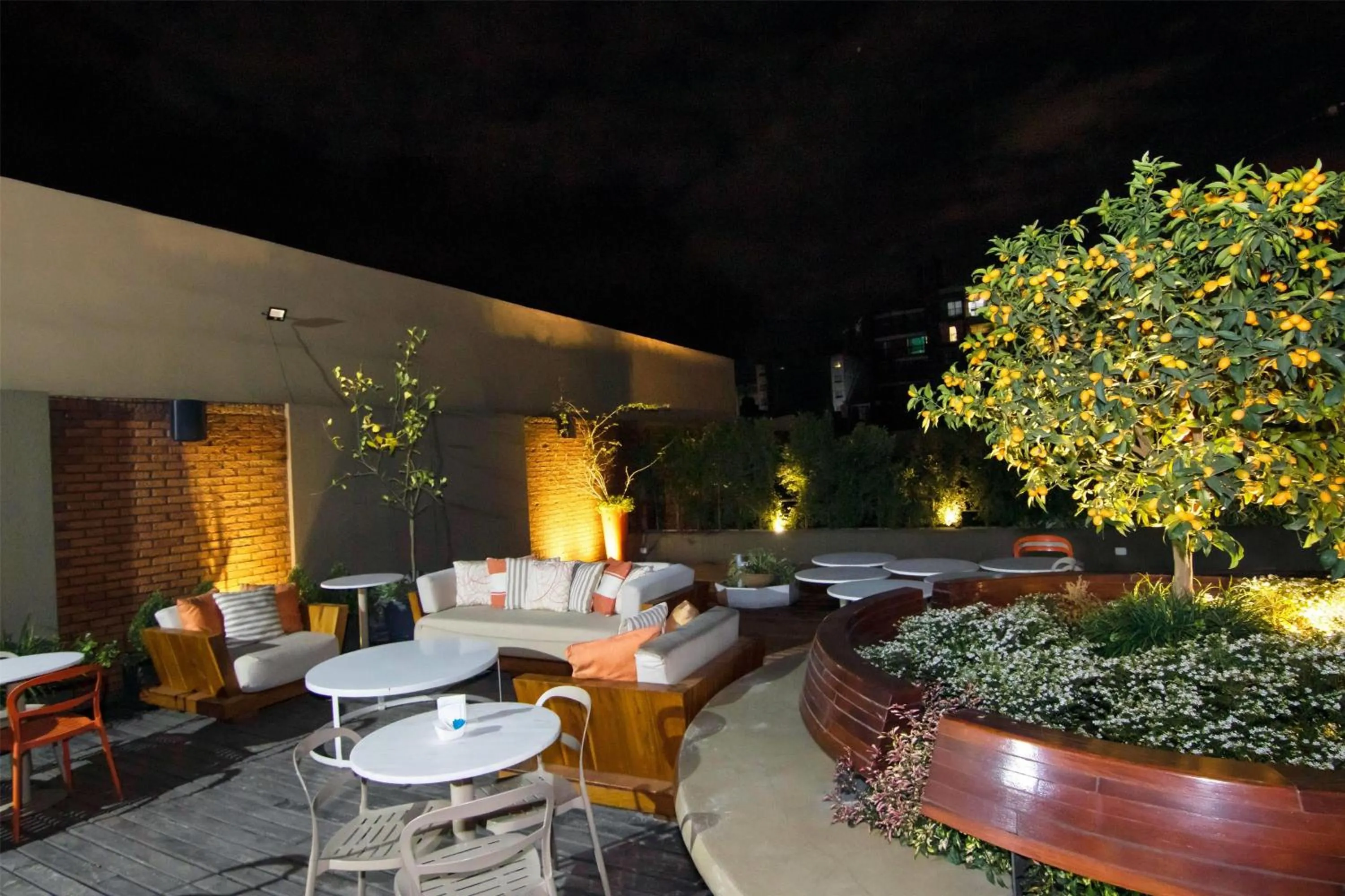 Patio in Ramada Plaza by Wyndham Tucuman